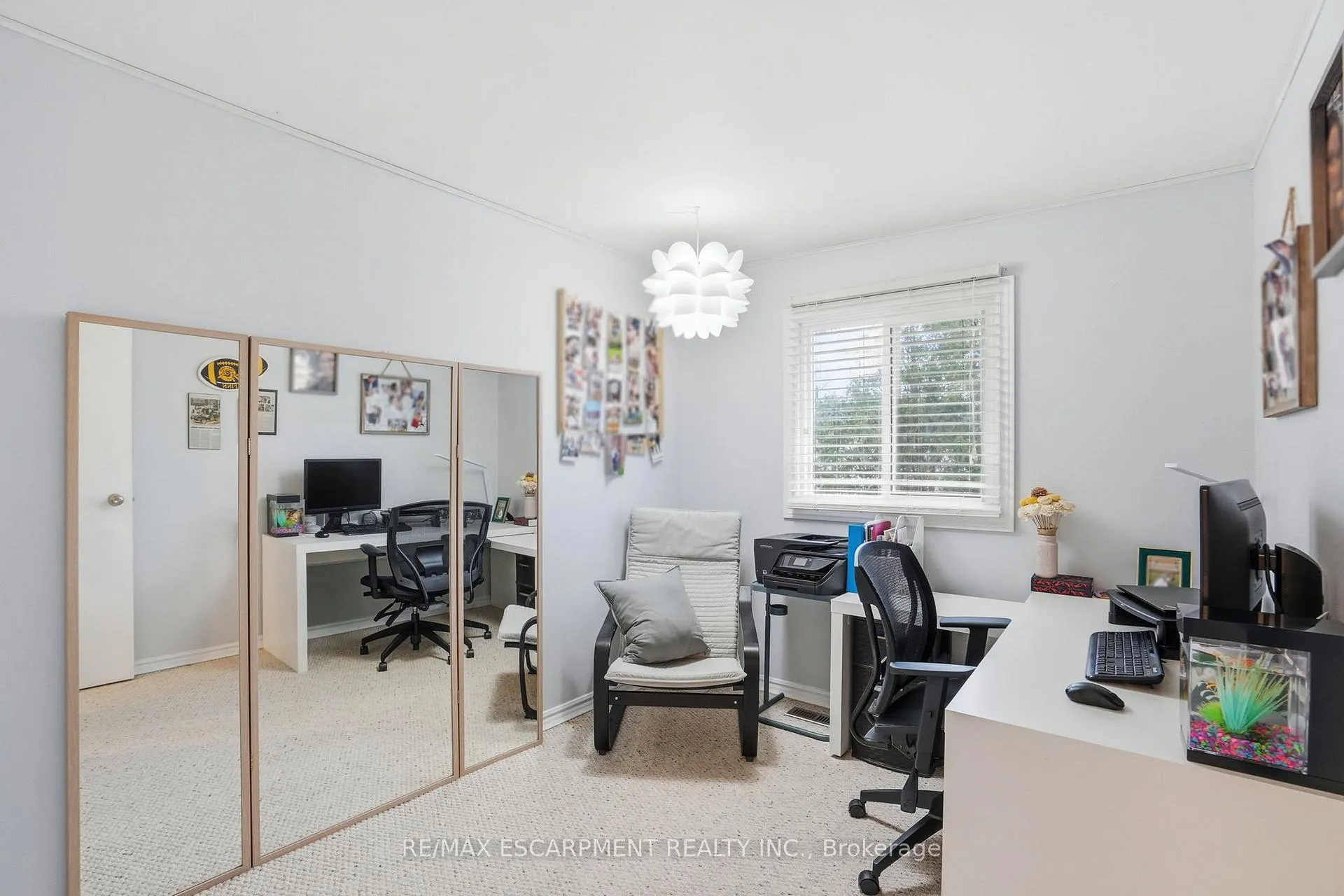 Photo 24 of 16 Enfield Crescent, Brantford — HOMEH