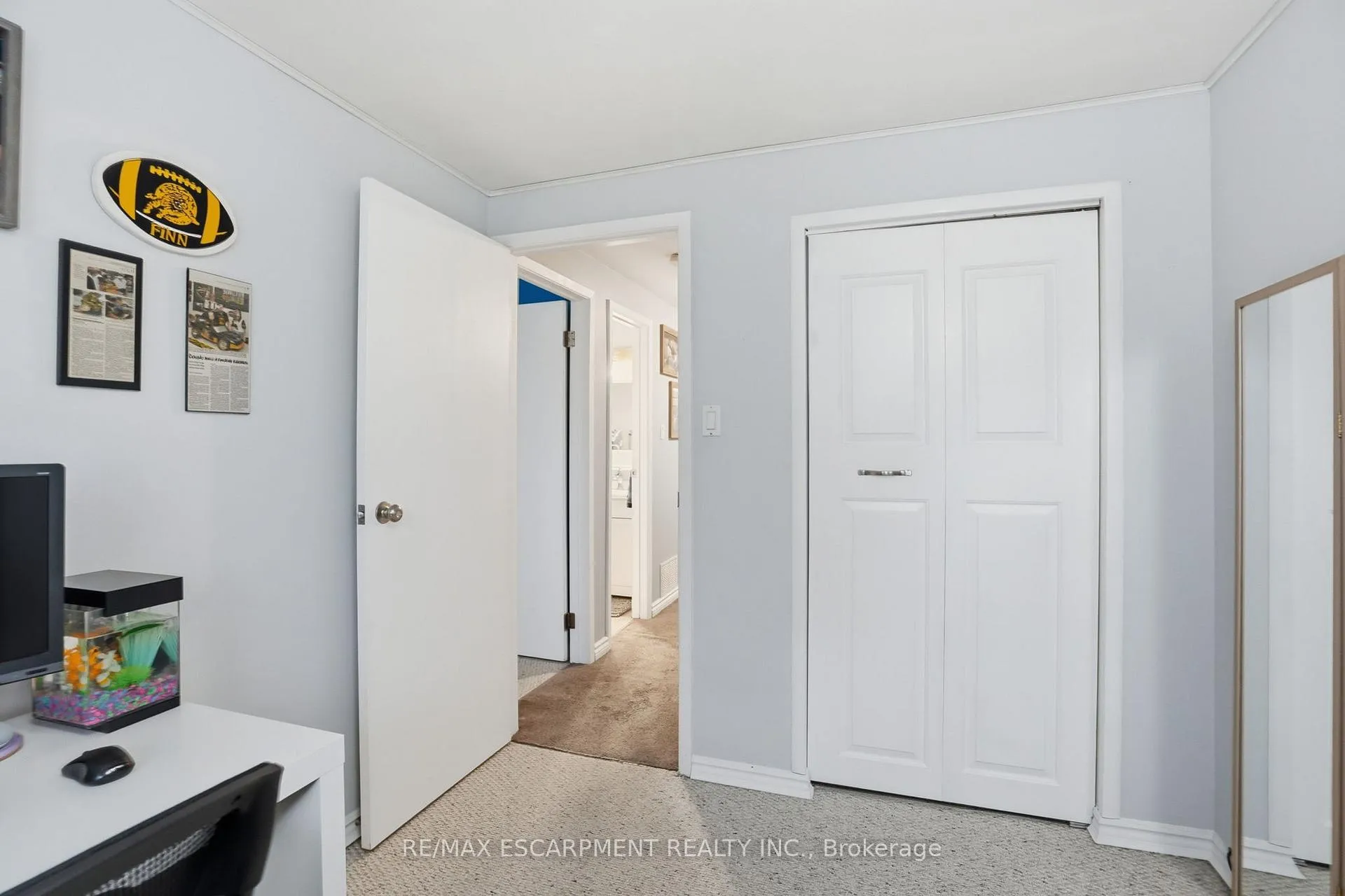 Photo 25 of 16 Enfield Crescent, Brantford — HOMEH