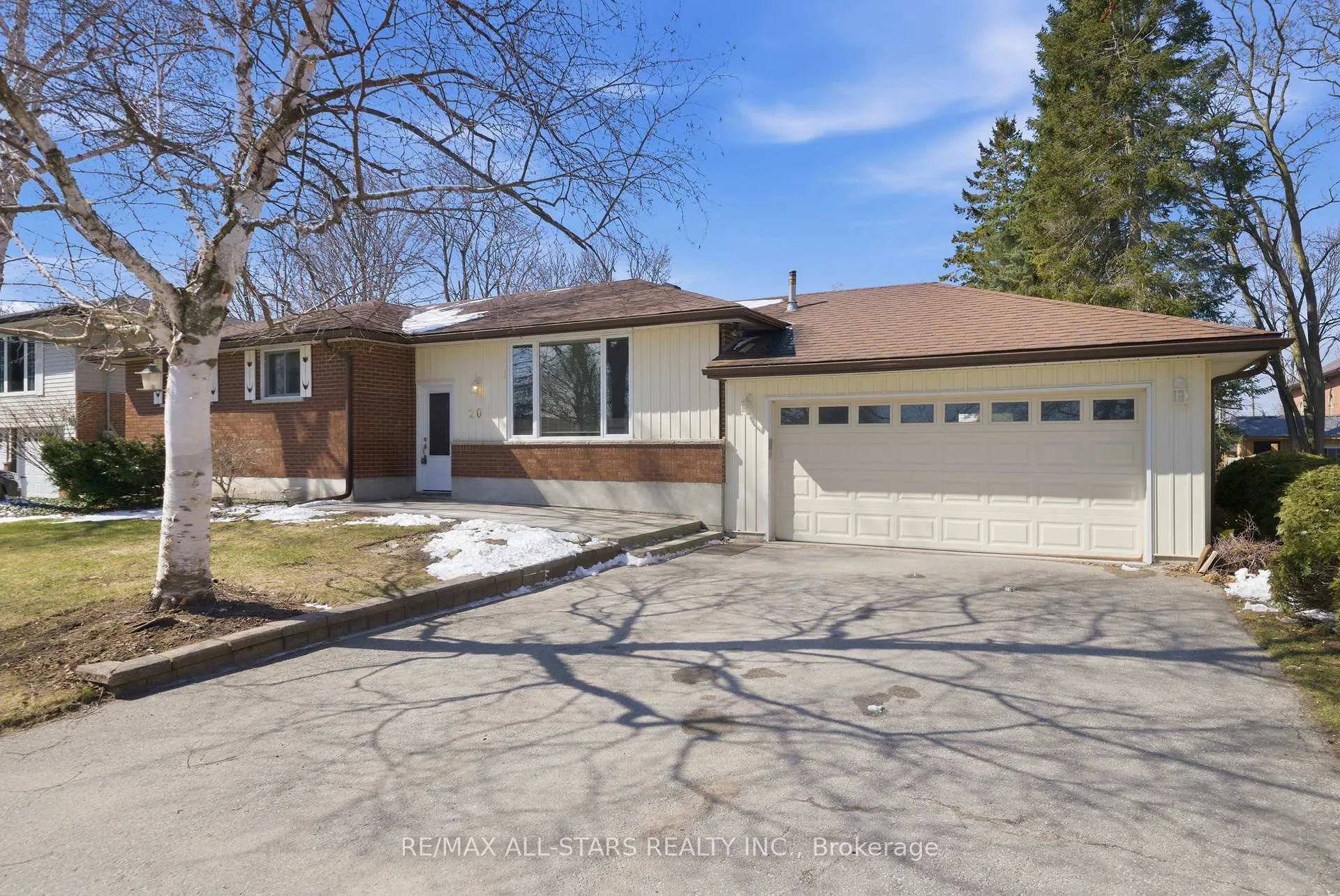 Photo 2 of 20 Hurd Street, Scugog, Port Perry — HOMEH