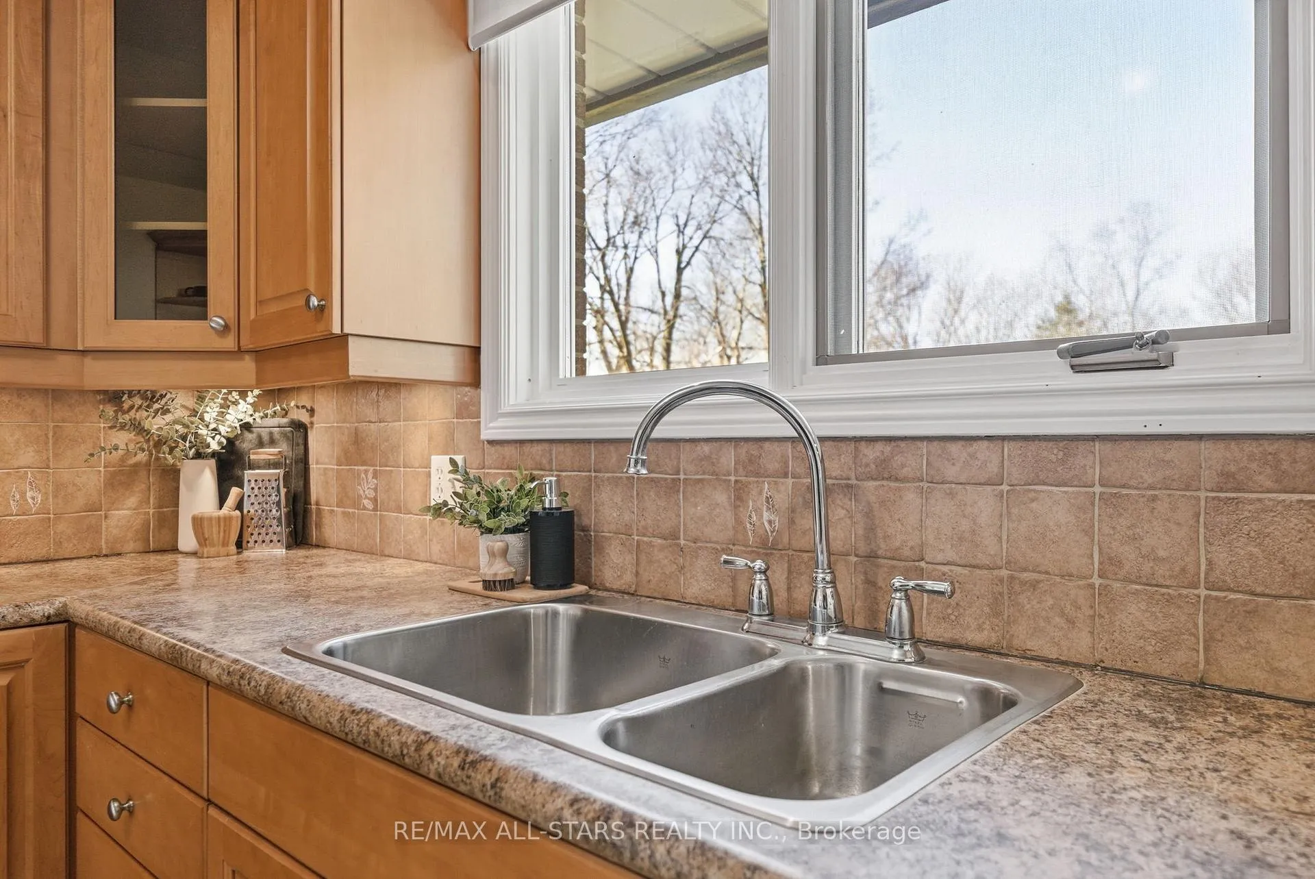 Photo 13 of 20 Hurd Street, Scugog, Port Perry — HOMEH