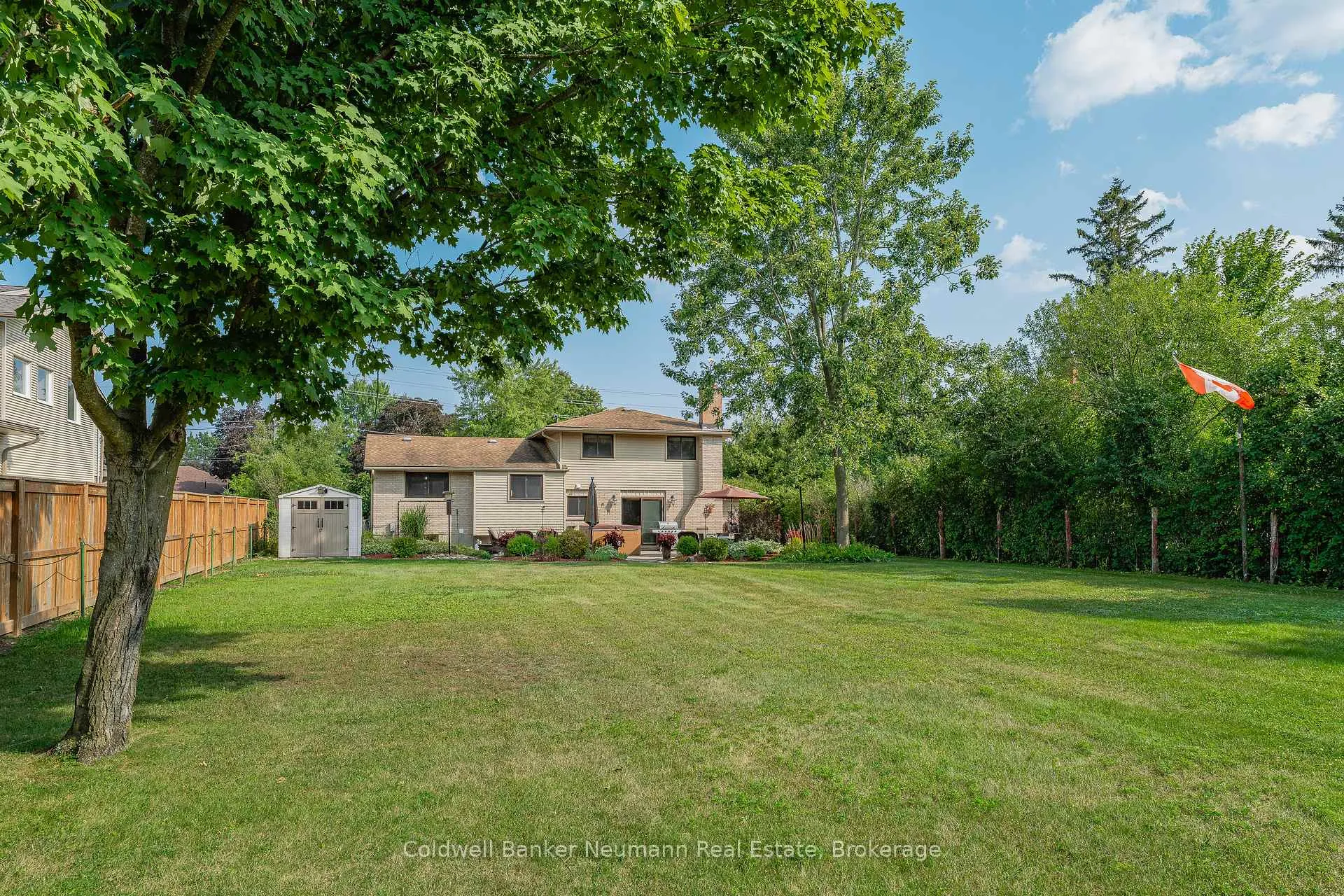 Photo 1 of 61 Bellevue Street, Guelph, Dovercliffe Park/Old University — HOMEH