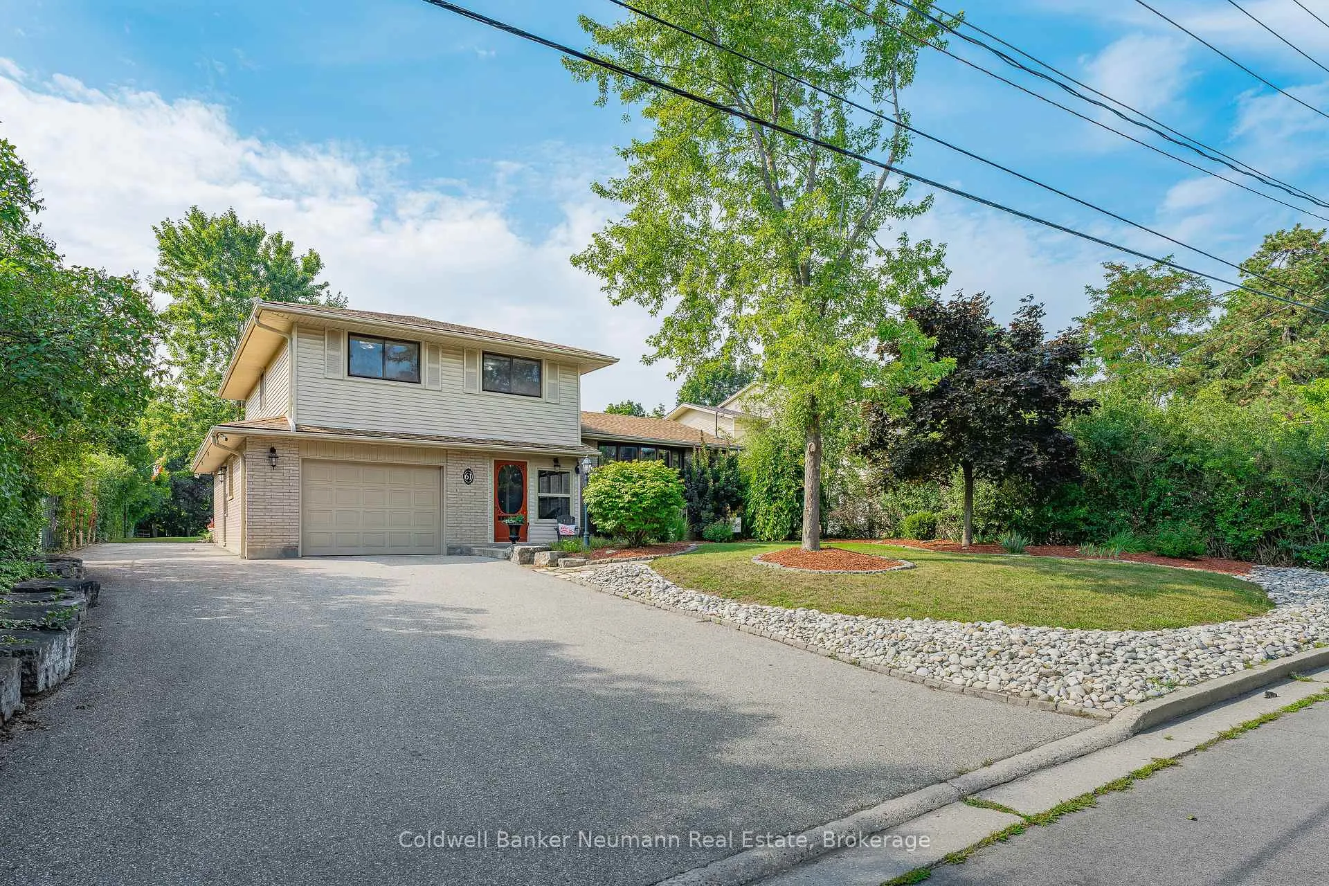 Photo 3 of 61 Bellevue Street, Guelph, Dovercliffe Park/Old University — HOMEH