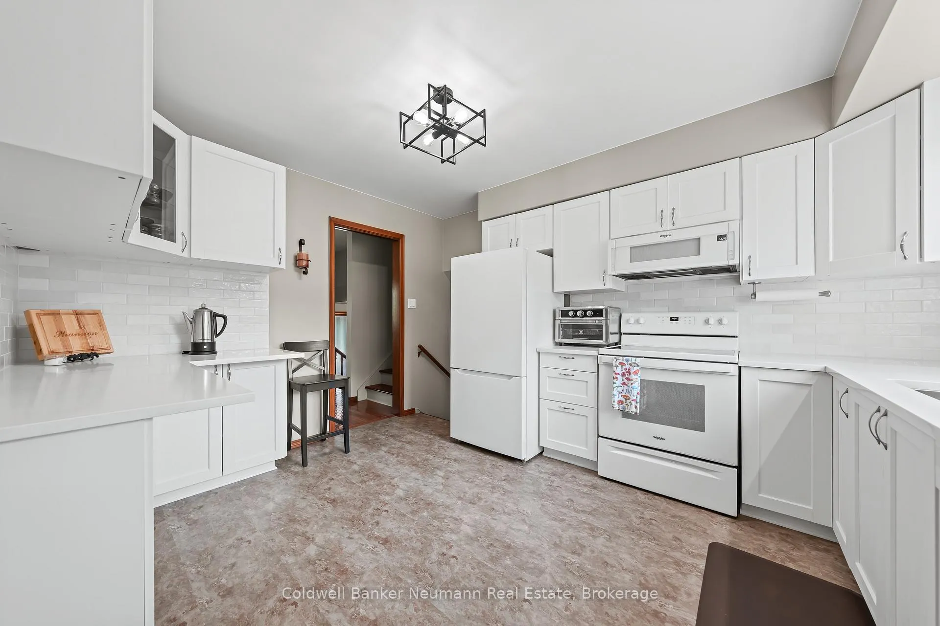 Photo 14 of 61 Bellevue Street, Guelph, Dovercliffe Park/Old University — HOMEH