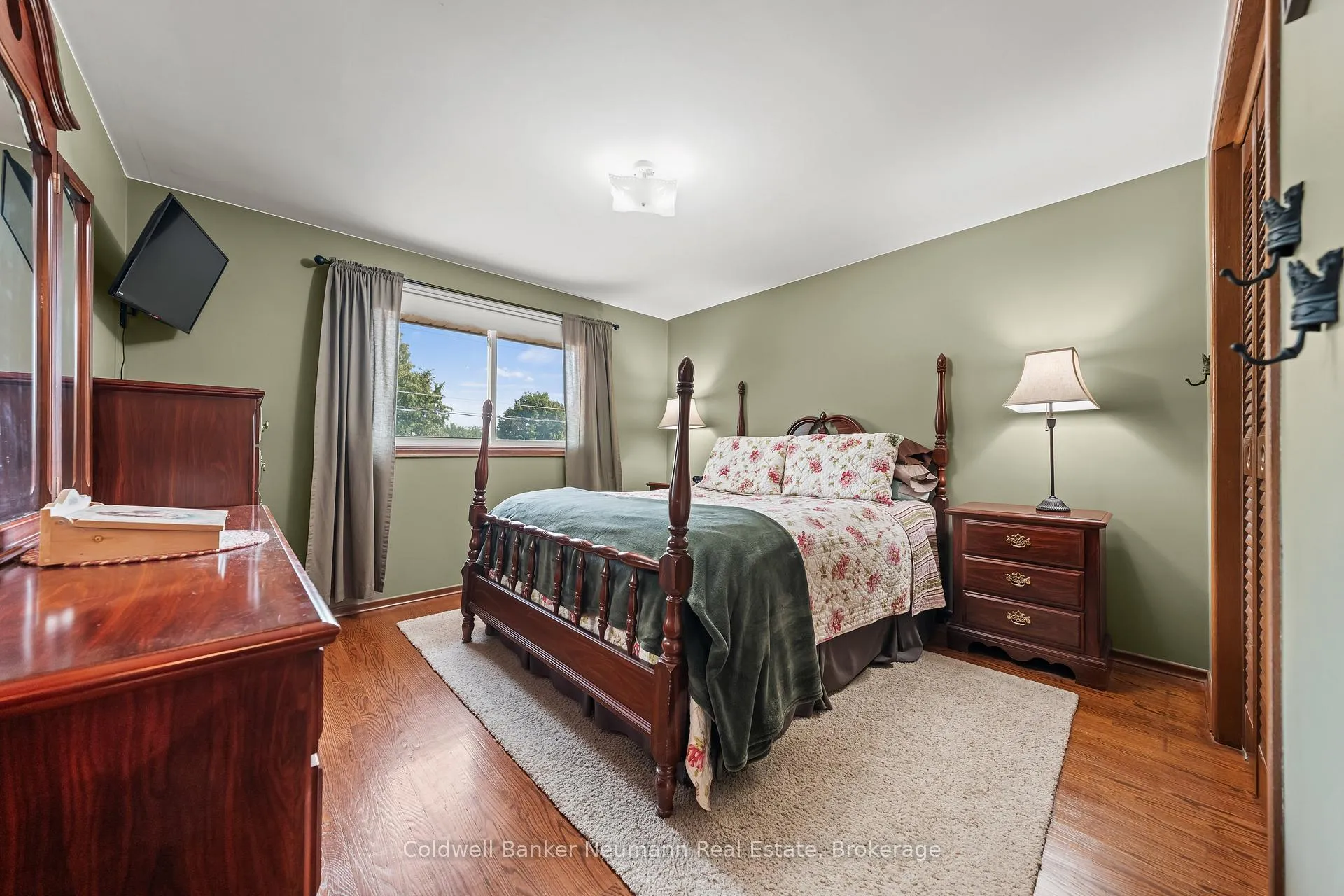 Photo 22 of 61 Bellevue Street, Guelph, Dovercliffe Park/Old University — HOMEH