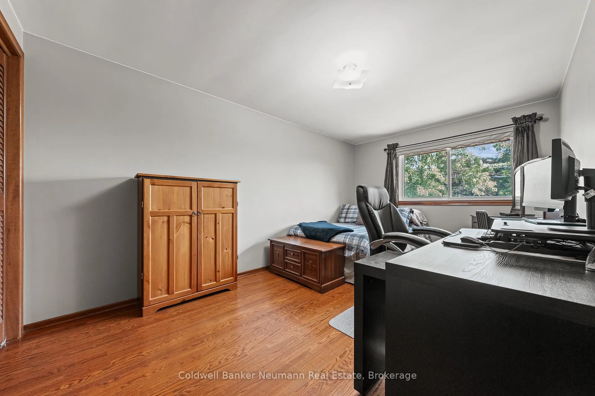 Photo 24 of 61 Bellevue Street, Guelph, Dovercliffe Park/Old University — HOMEH