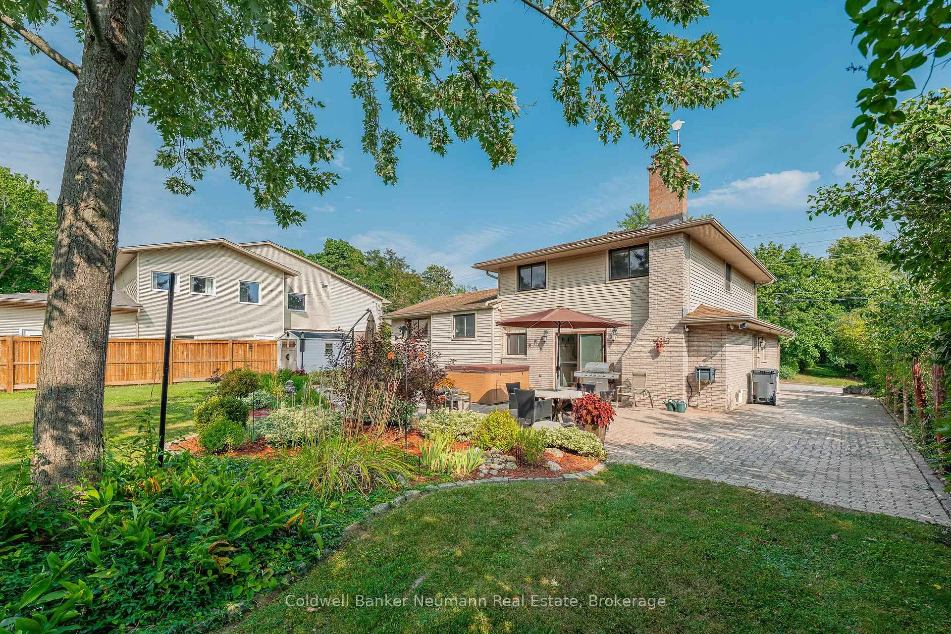 Photo 37 of 61 Bellevue Street, Guelph, Dovercliffe Park/Old University — HOMEH