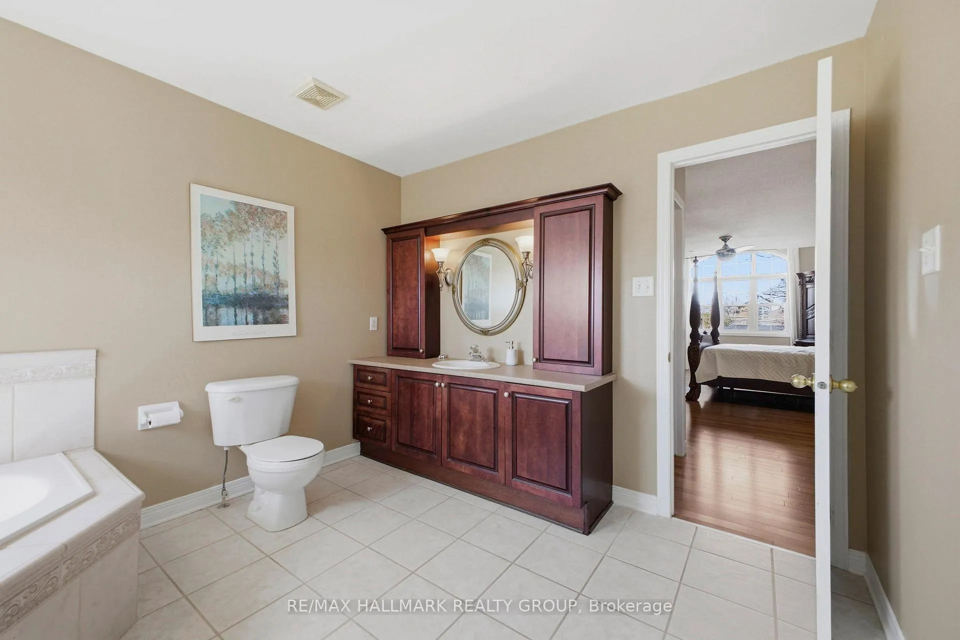 Photo 19 of 47 Snowberry Way, Ottawa, Stittsville (South) — HOMEH