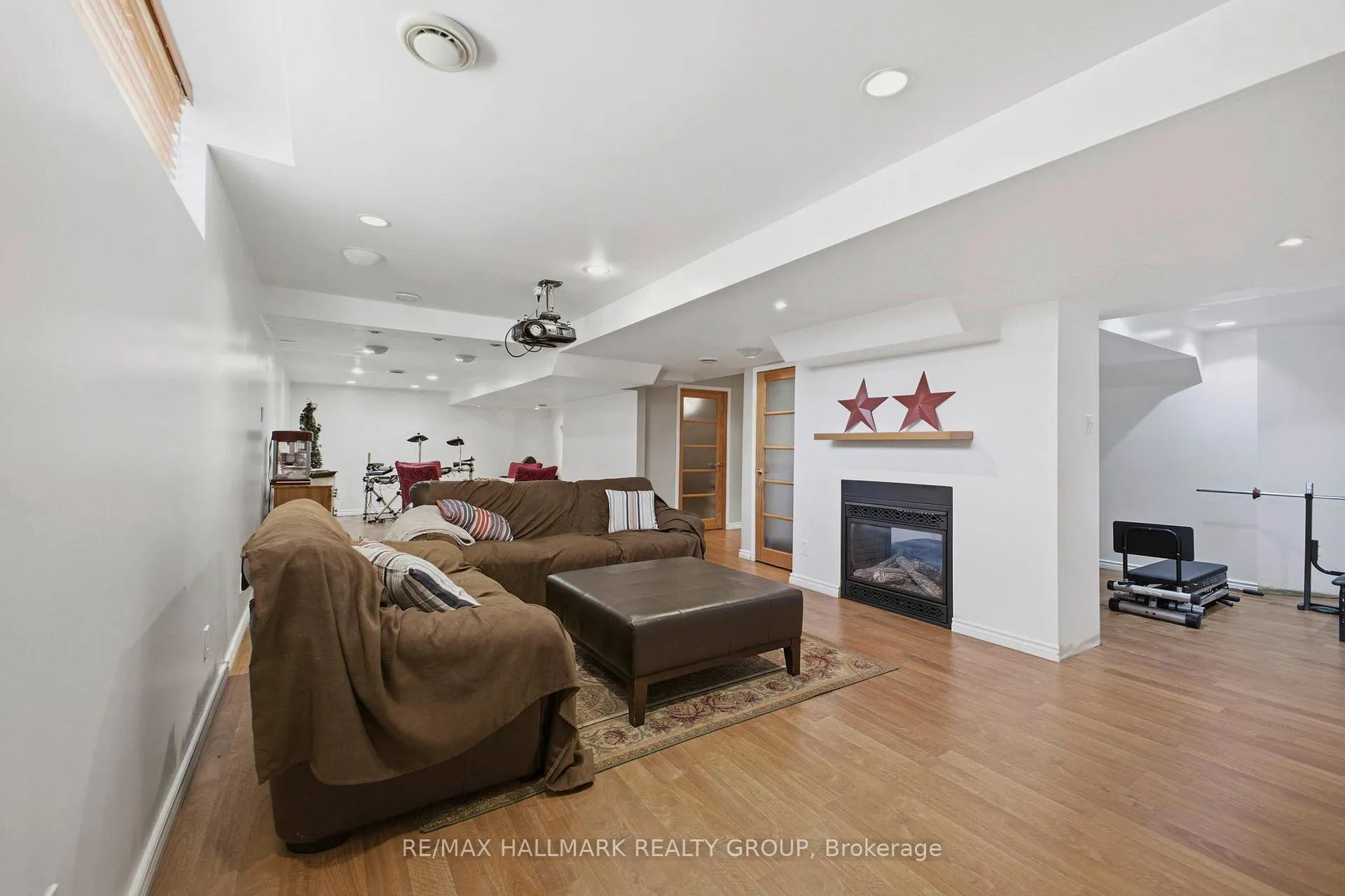 Photo 29 of 47 Snowberry Way, Ottawa, Stittsville (South) — HOMEH