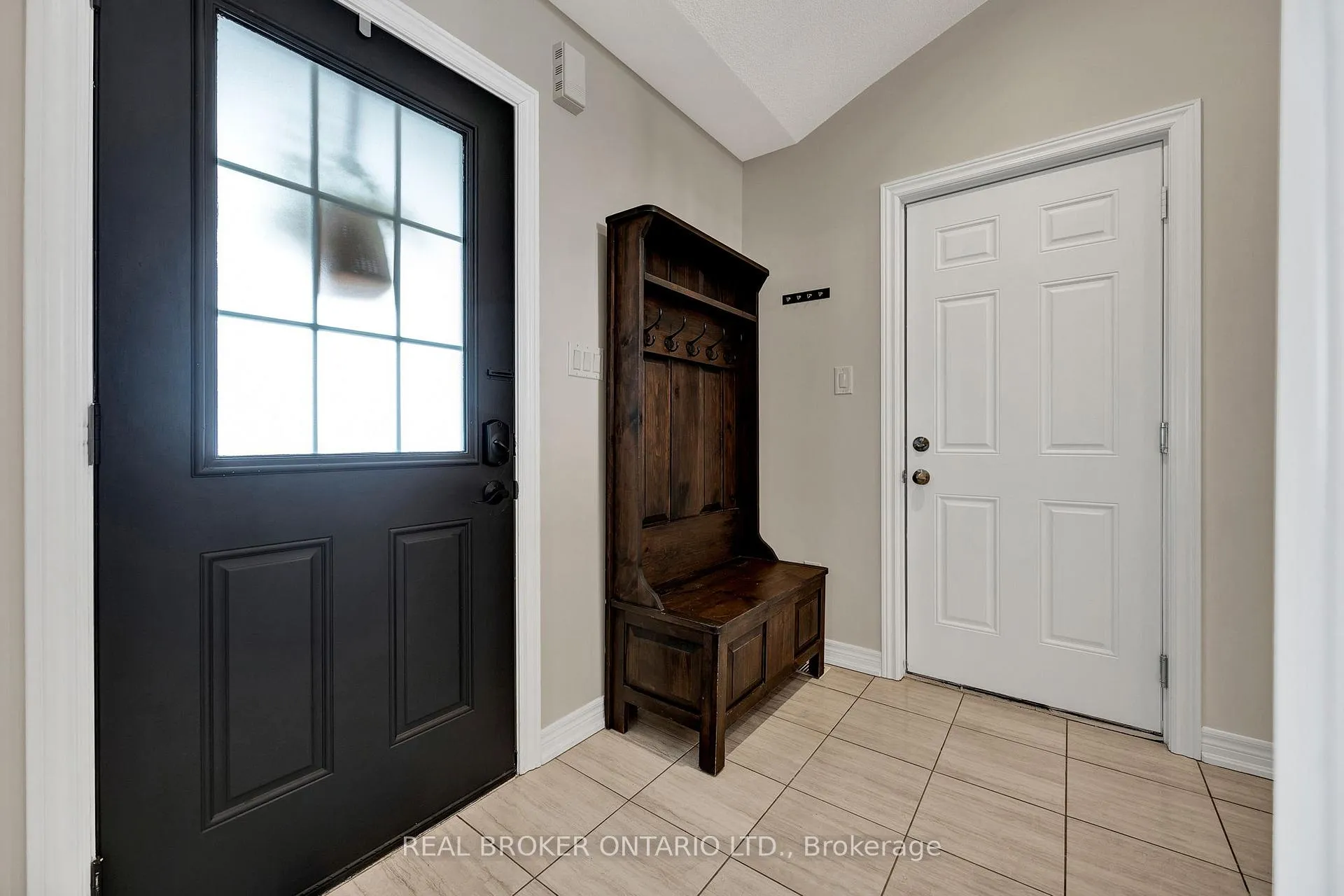 Photo 4 of 335 Krotz Street W, North Perth, Listowel — HOMEH