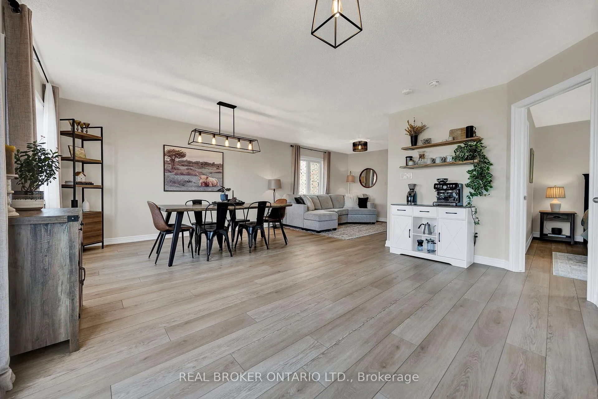 Photo 13 of 335 Krotz Street W, North Perth, Listowel — HOMEH