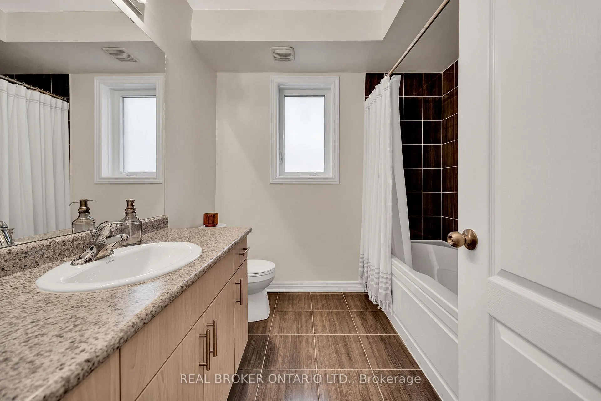 Photo 23 of 335 Krotz Street W, North Perth, Listowel — HOMEH