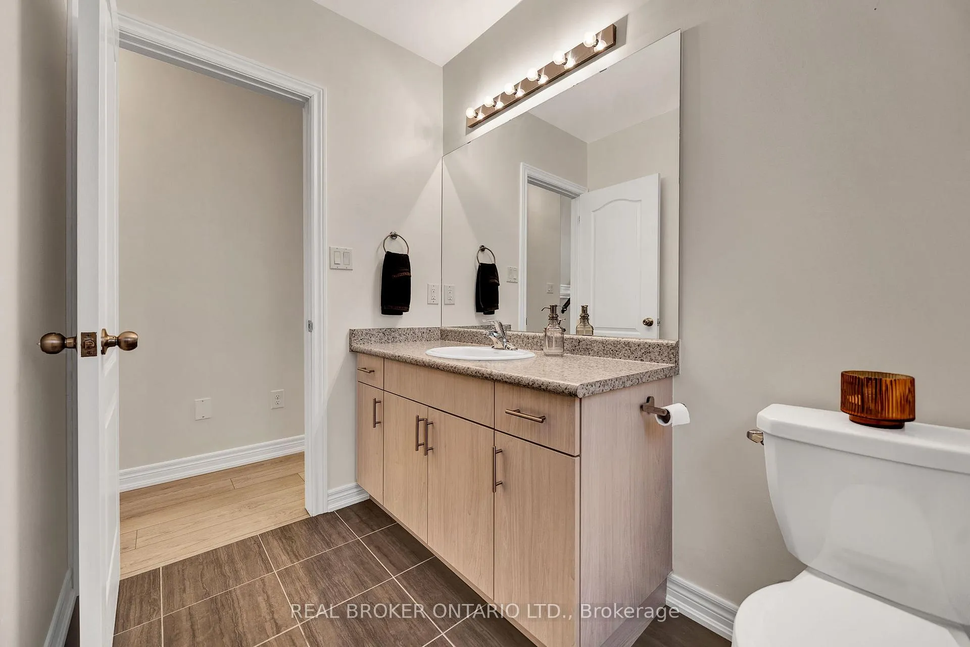 Photo 24 of 335 Krotz Street W, North Perth, Listowel — HOMEH