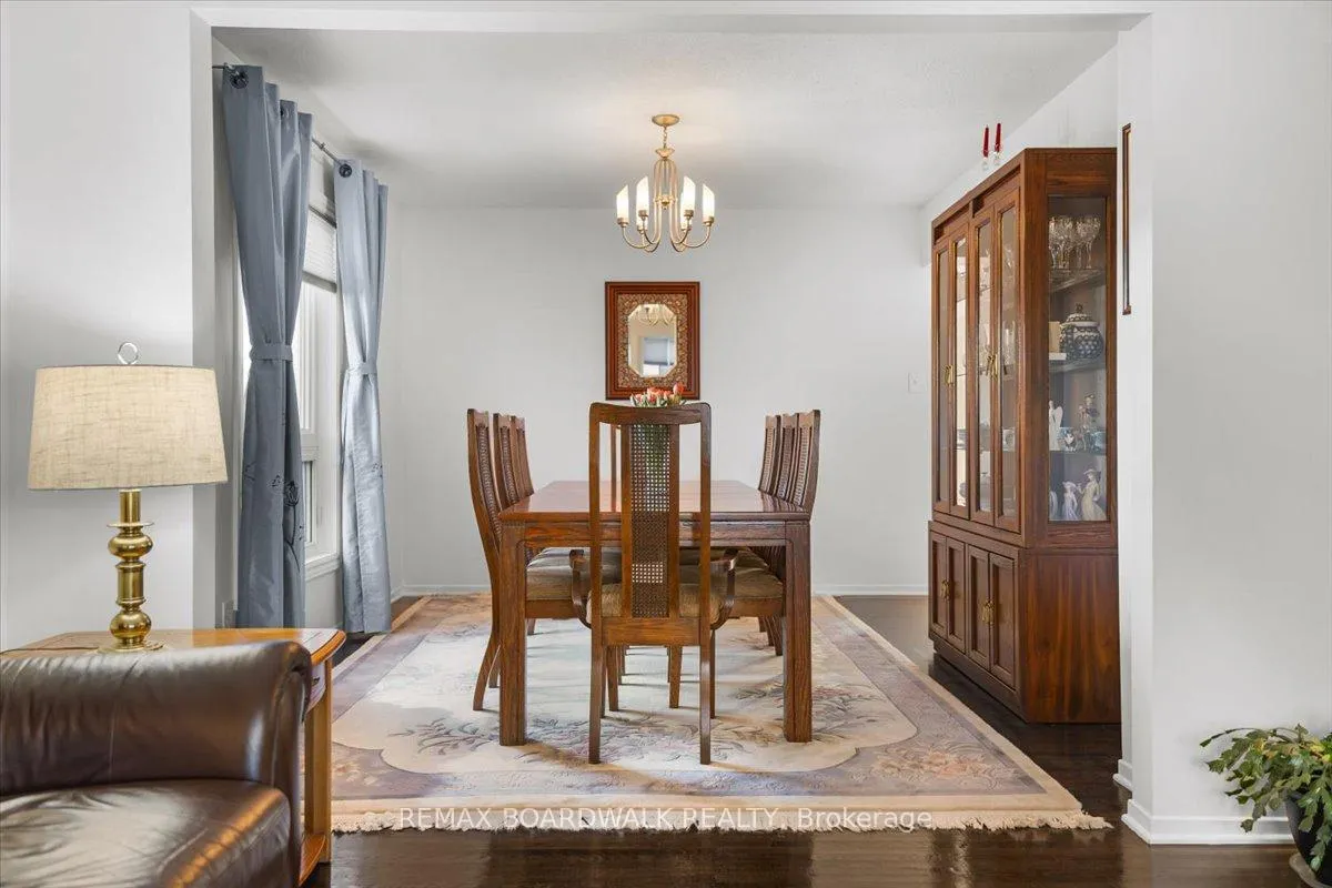 Photo 11 of 6241 St Albans Court, Ottawa, Convent Glen North — HOMEH