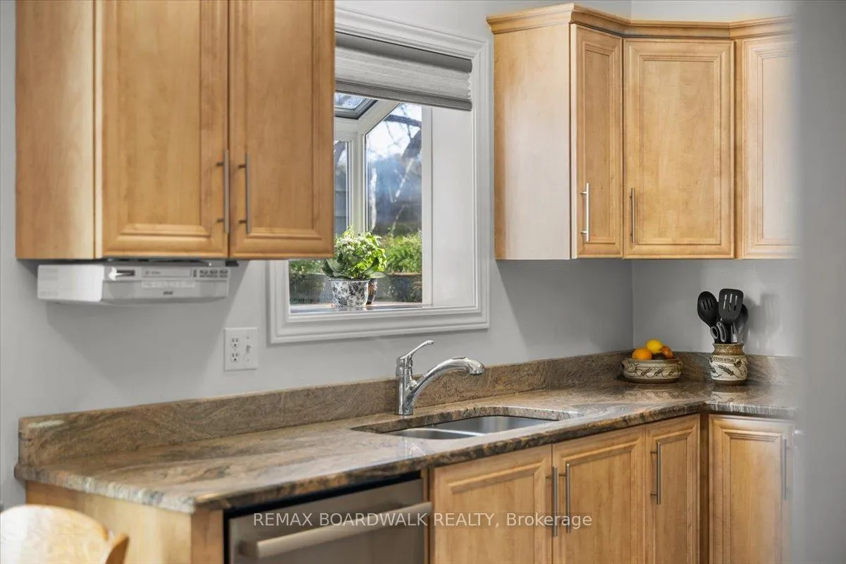 Photo 14 of 6241 St Albans Court, Ottawa, Convent Glen North — HOMEH