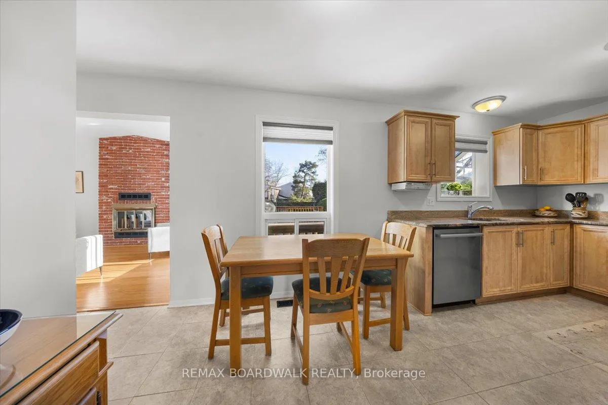 Photo 20 of 6241 St Albans Court, Ottawa, Convent Glen North — HOMEH