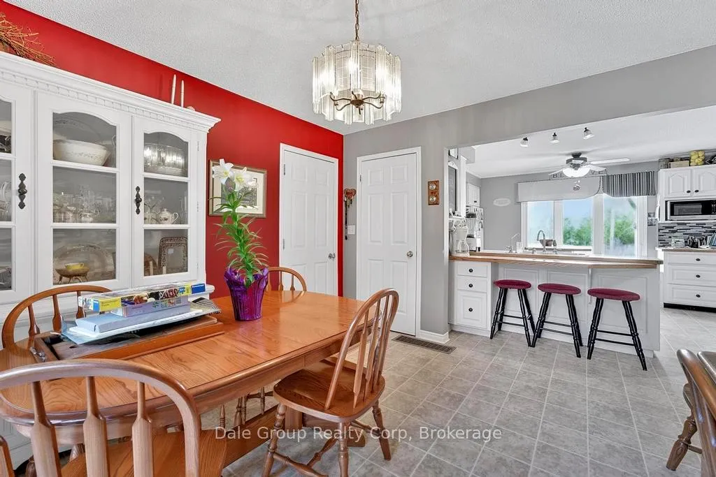 Photo 8 of 41850 Moncrieff Road E, Morris Turnberry, Morris — HOMEH