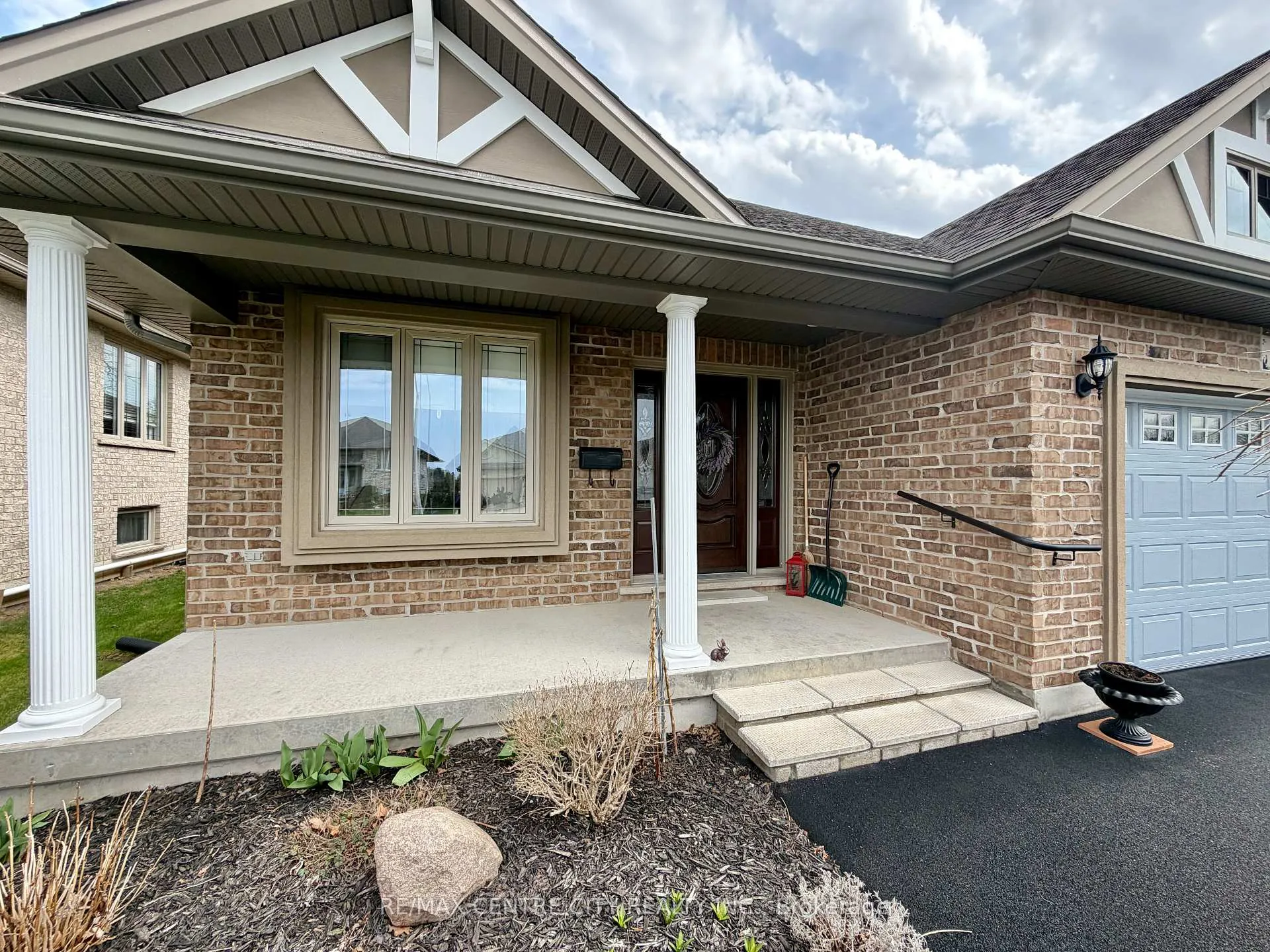 Photo 2 of 15 Holland Avenue, Aylmer — HOMEH
