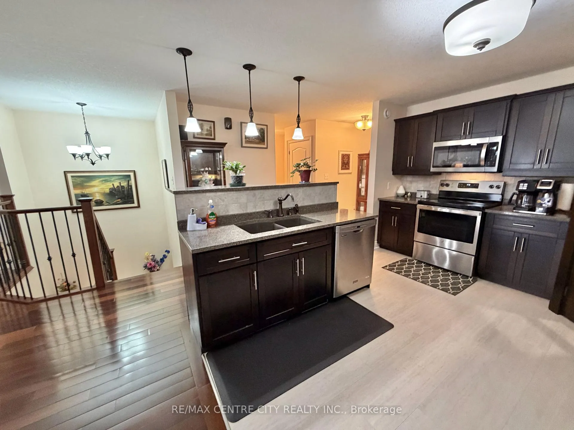 Photo 15 of 15 Holland Avenue, Aylmer — HOMEH