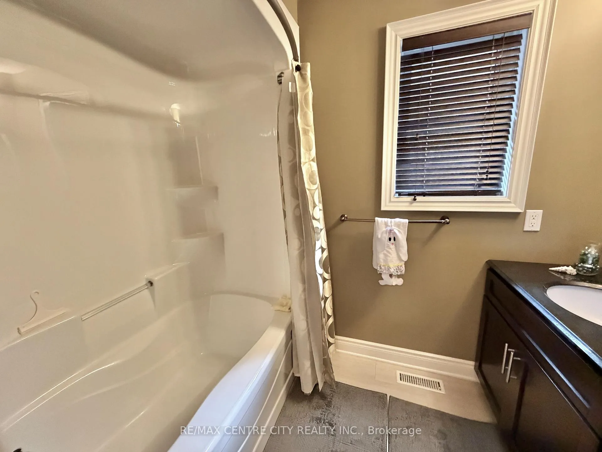 Photo 33 of 15 Holland Avenue, Aylmer — HOMEH