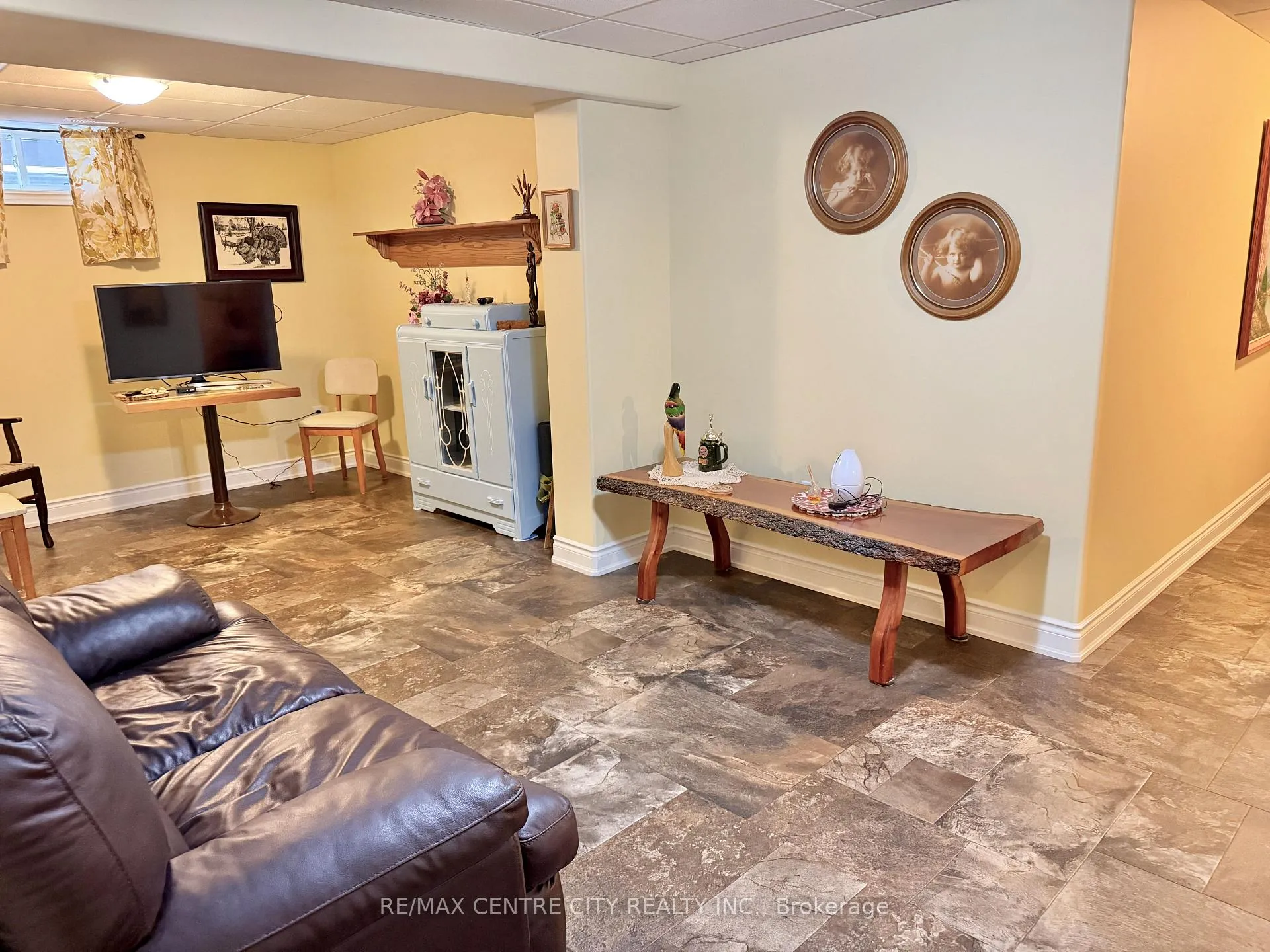 Photo 37 of 15 Holland Avenue, Aylmer — HOMEH