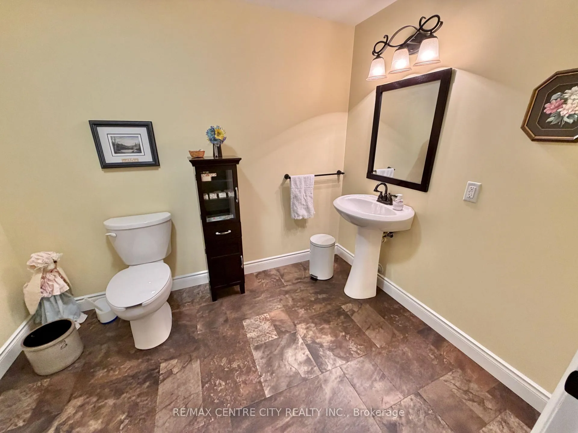 Photo 47 of 15 Holland Avenue, Aylmer — HOMEH