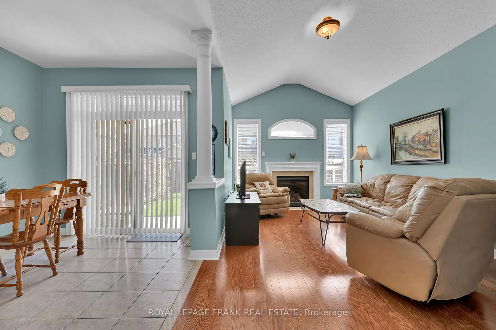 Photo 19 of 29 Rockland Crescent, Whitby, Brooklin — HOMEH