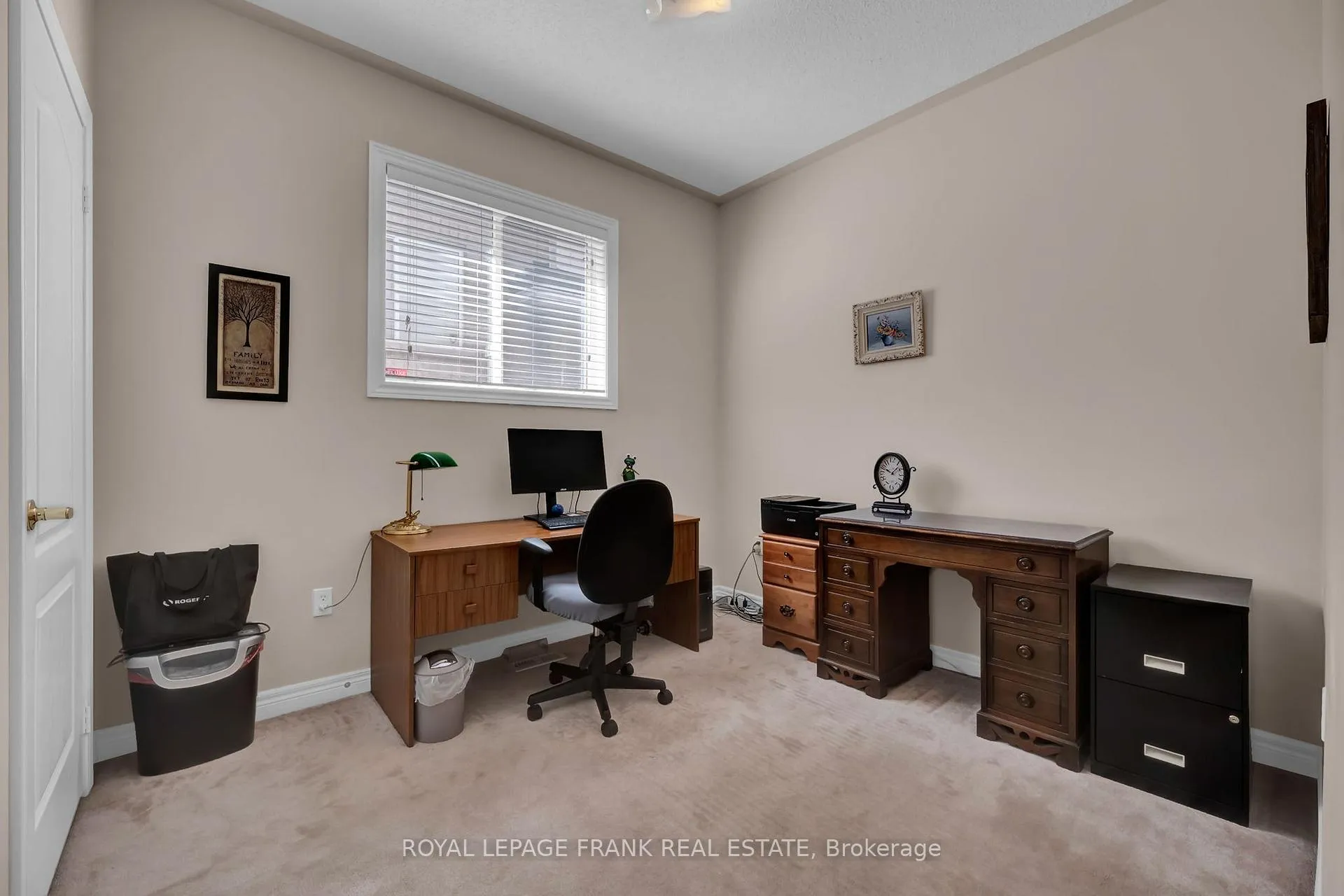 Photo 25 of 29 Rockland Crescent, Whitby, Brooklin — HOMEH