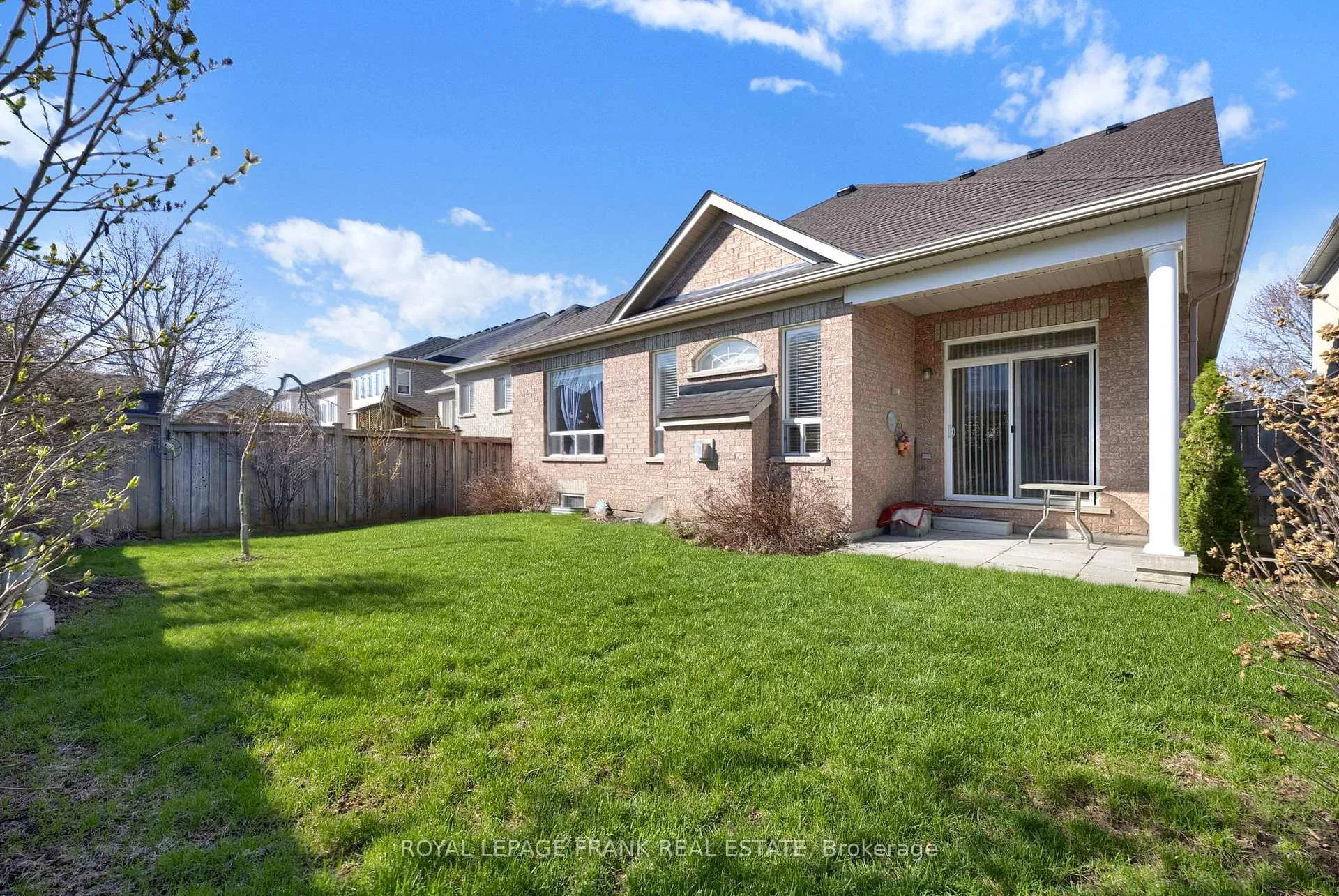 Photo 30 of 29 Rockland Crescent, Whitby, Brooklin — HOMEH