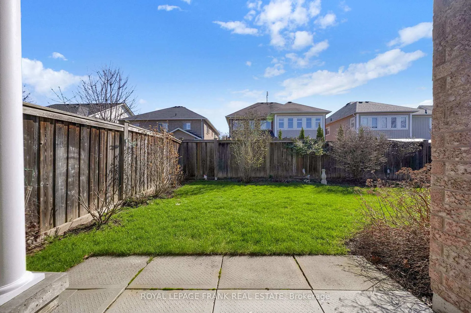 Photo 31 of 29 Rockland Crescent, Whitby, Brooklin — HOMEH