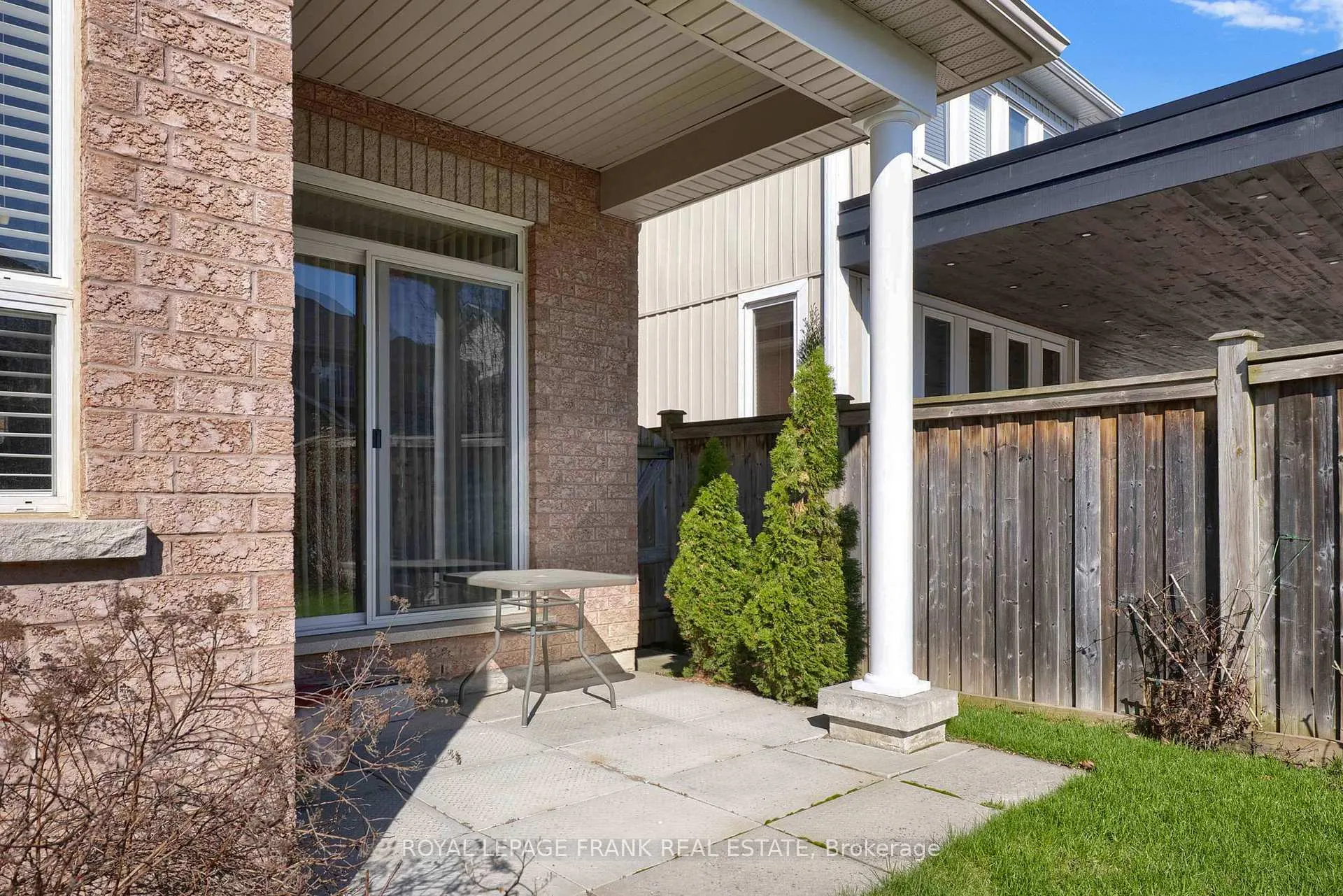 Photo 32 of 29 Rockland Crescent, Whitby, Brooklin — HOMEH