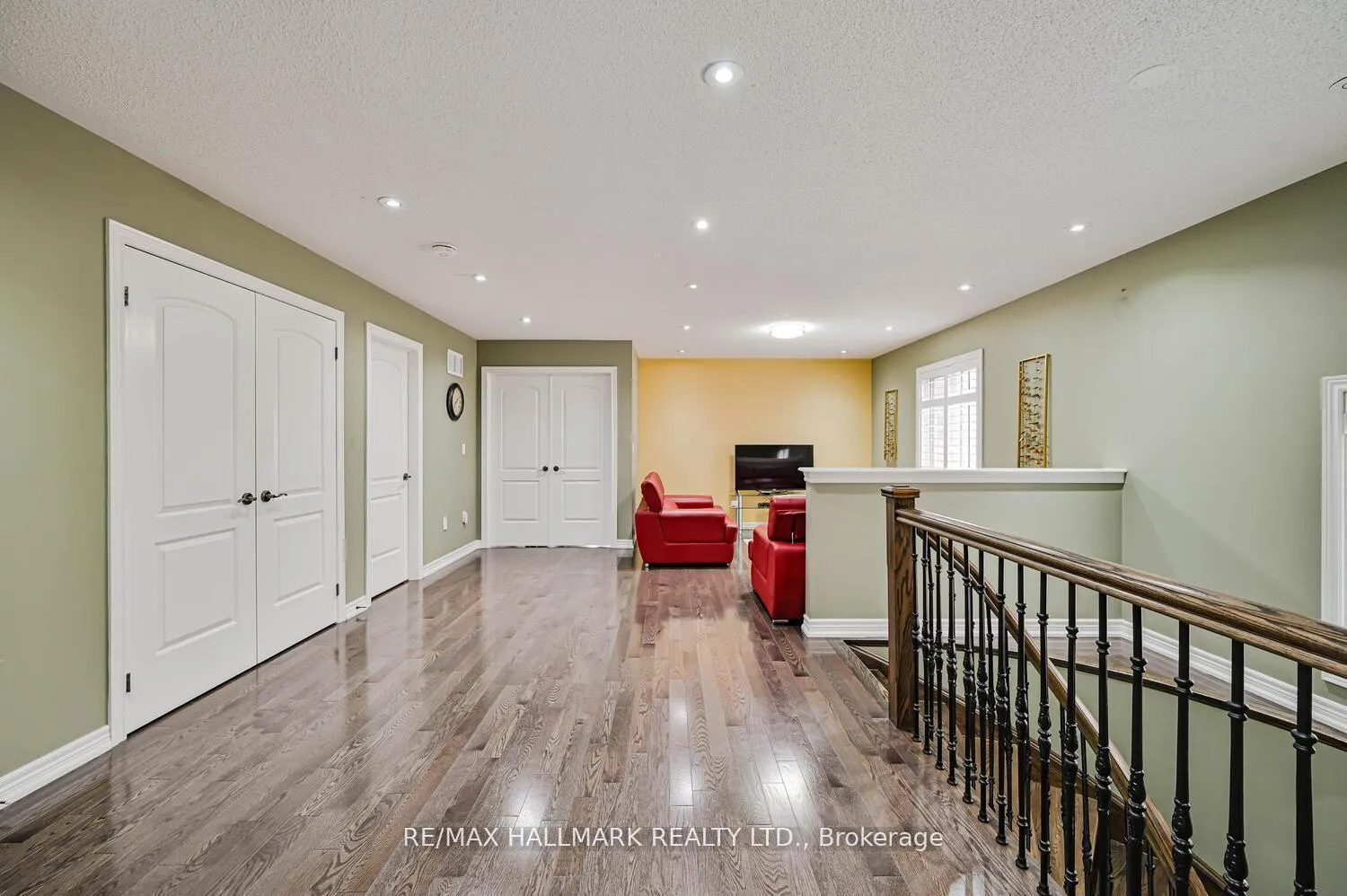 Photo 25 of 46 Lisson Crescent, Brampton, Credit Valley — HOMEH