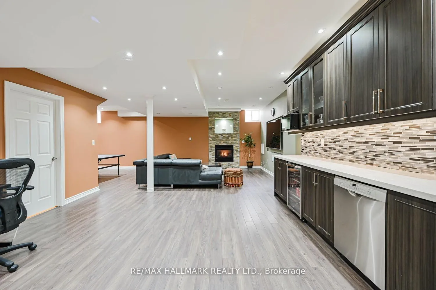 Photo 39 of 46 Lisson Crescent, Brampton, Credit Valley — HOMEH