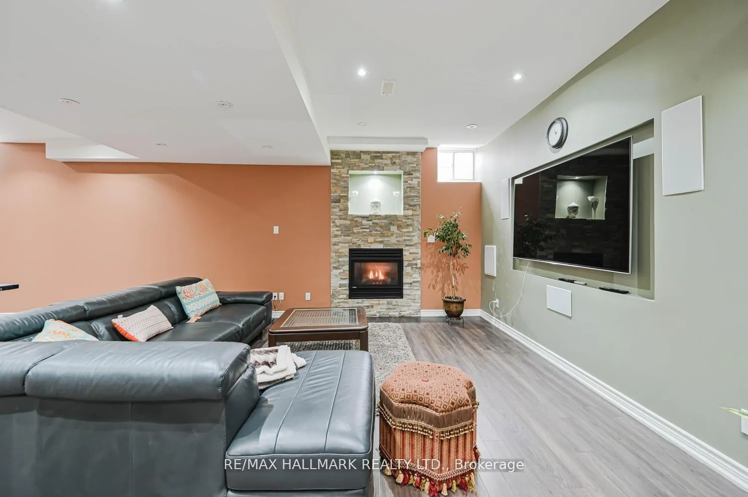 Photo 41 of 46 Lisson Crescent, Brampton, Credit Valley — HOMEH