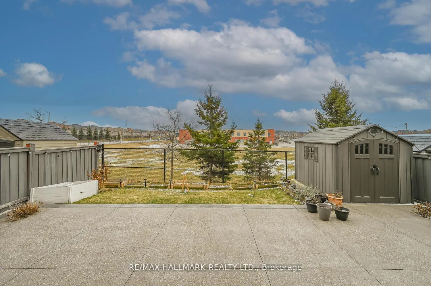 Photo 47 of 46 Lisson Crescent, Brampton, Credit Valley — HOMEH