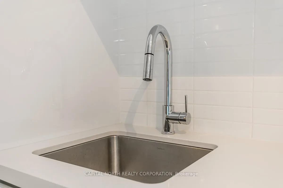 Photo 9 of Unit 2507, 2221 Yonge Street, Toronto, Mount Pleasant West — HOMEH