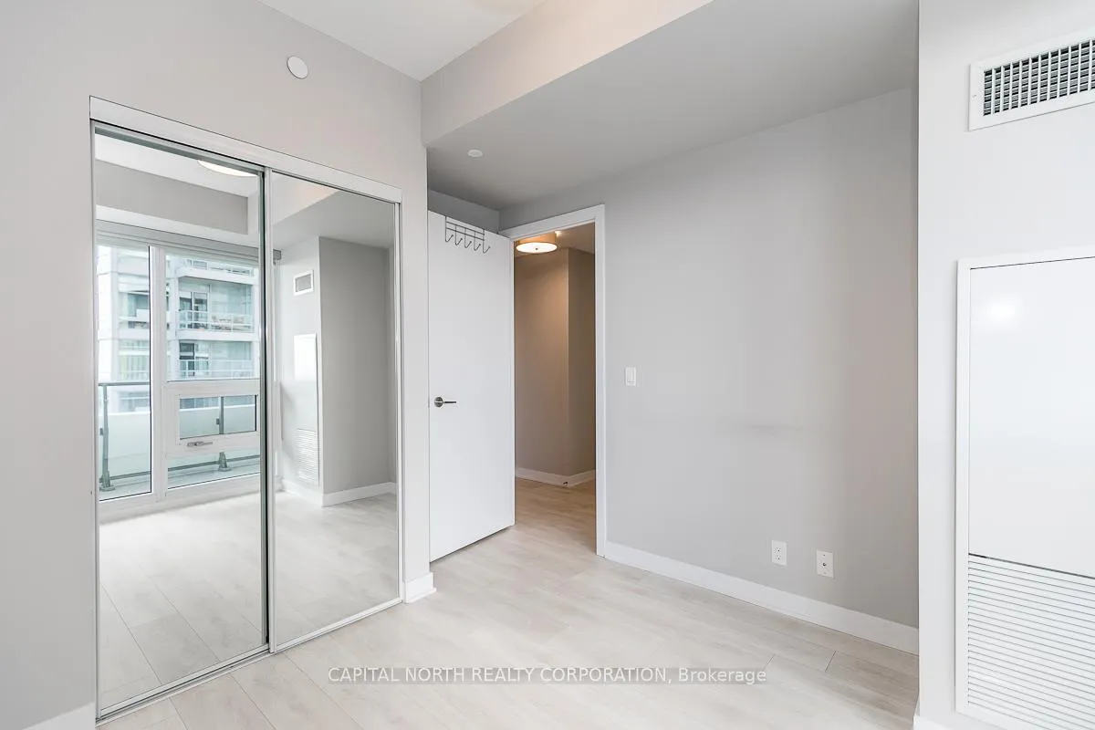 Photo 13 of Unit 2507, 2221 Yonge Street, Toronto, Mount Pleasant West — HOMEH