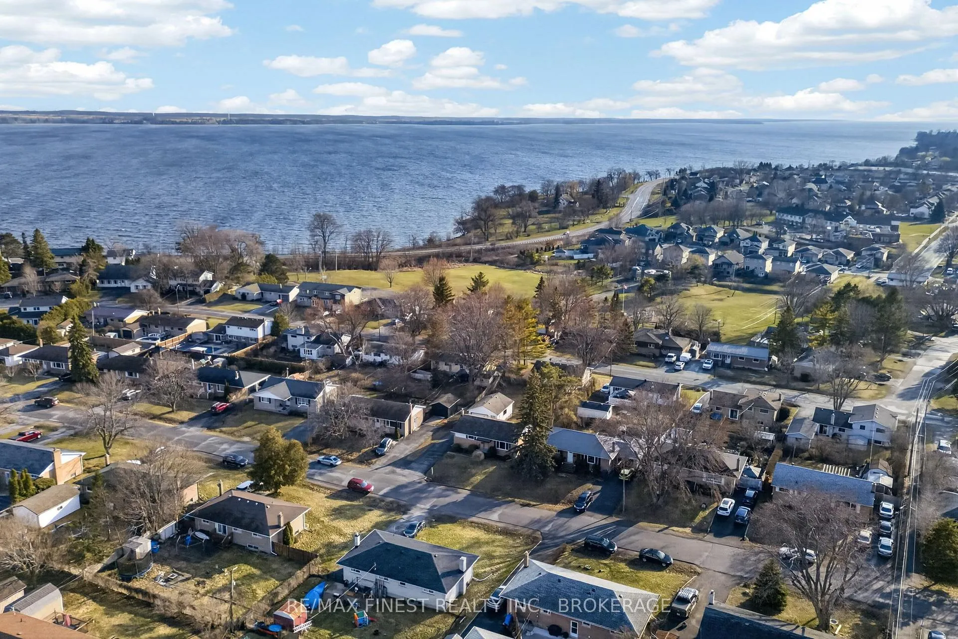Photo 28 of 30 Oxford Crescent, Loyalist, Amherstview — HOMEH