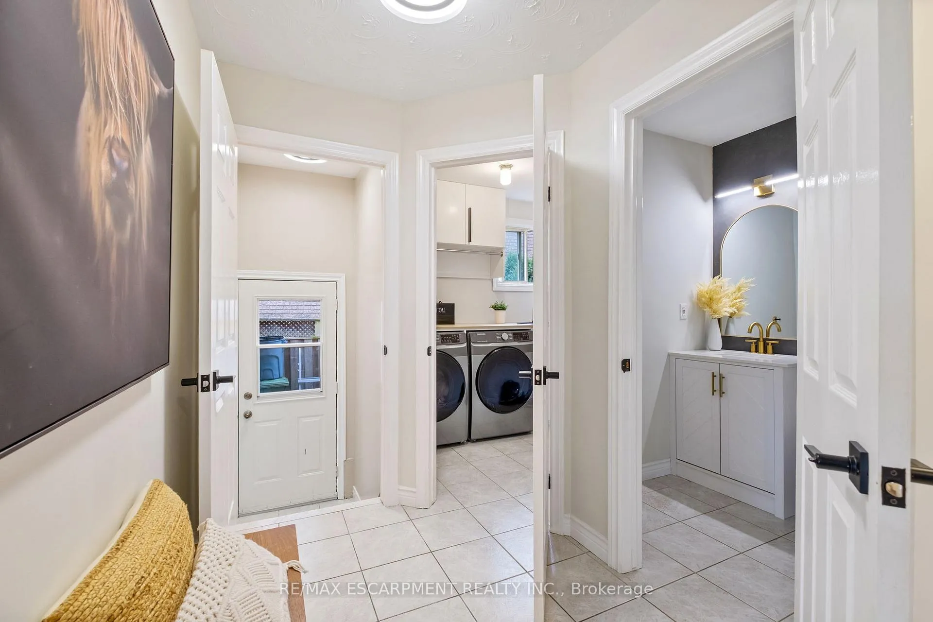 Photo 5 of 95 Gatestone Drive, Hamilton, Stoney Creek — HOMEH