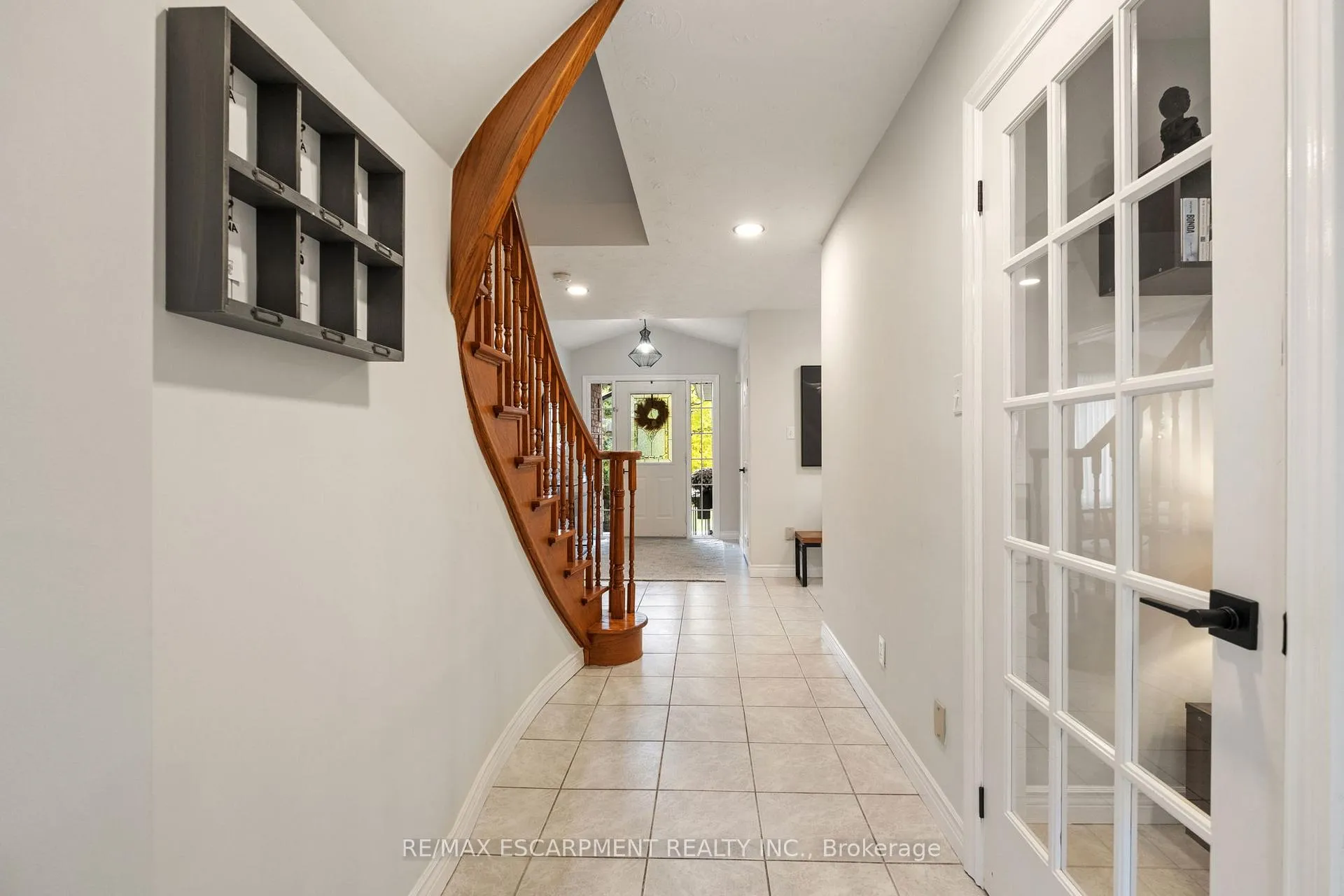 Photo 16 of 95 Gatestone Drive, Hamilton, Stoney Creek — HOMEH