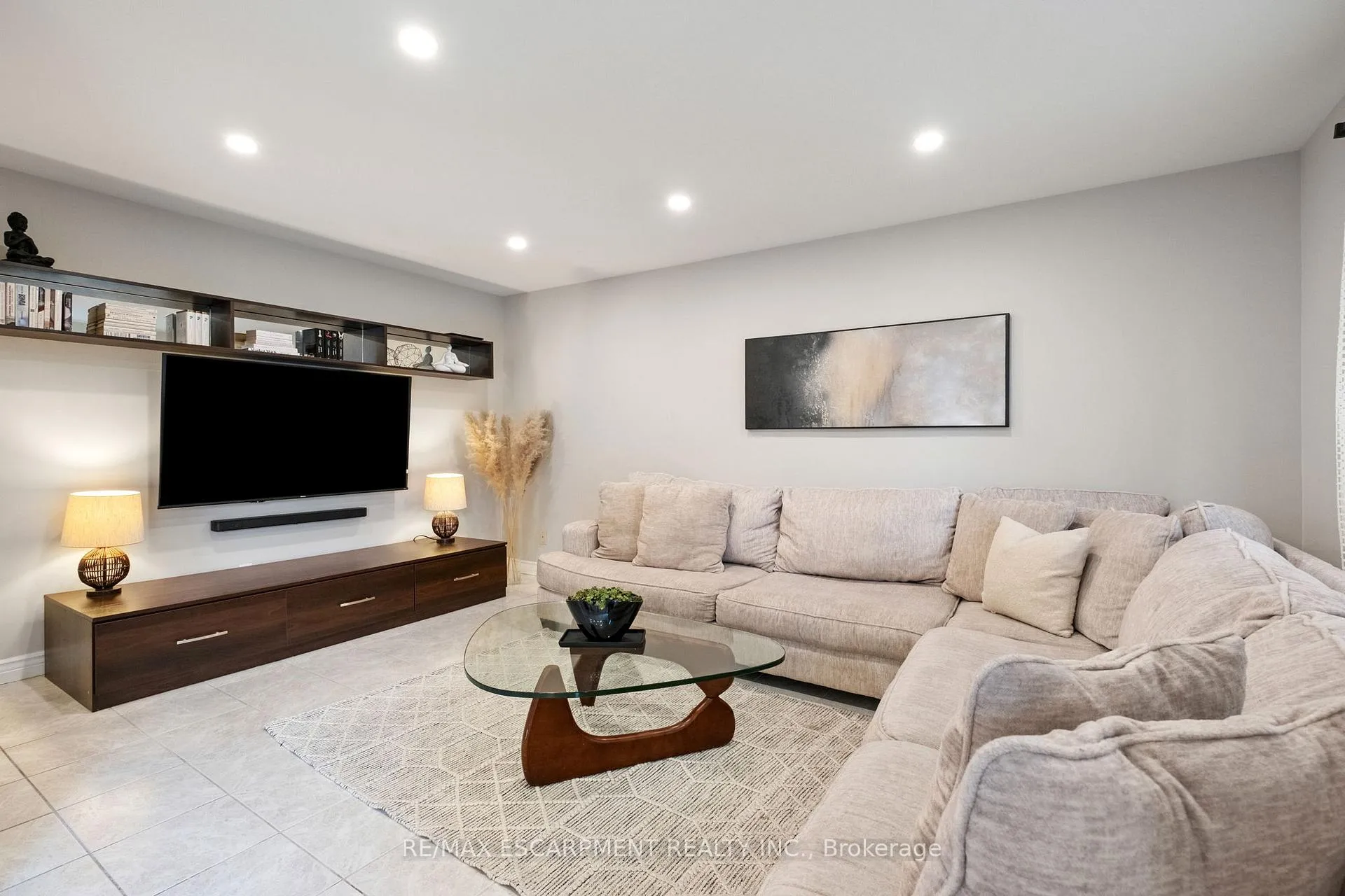 Photo 17 of 95 Gatestone Drive, Hamilton, Stoney Creek — HOMEH
