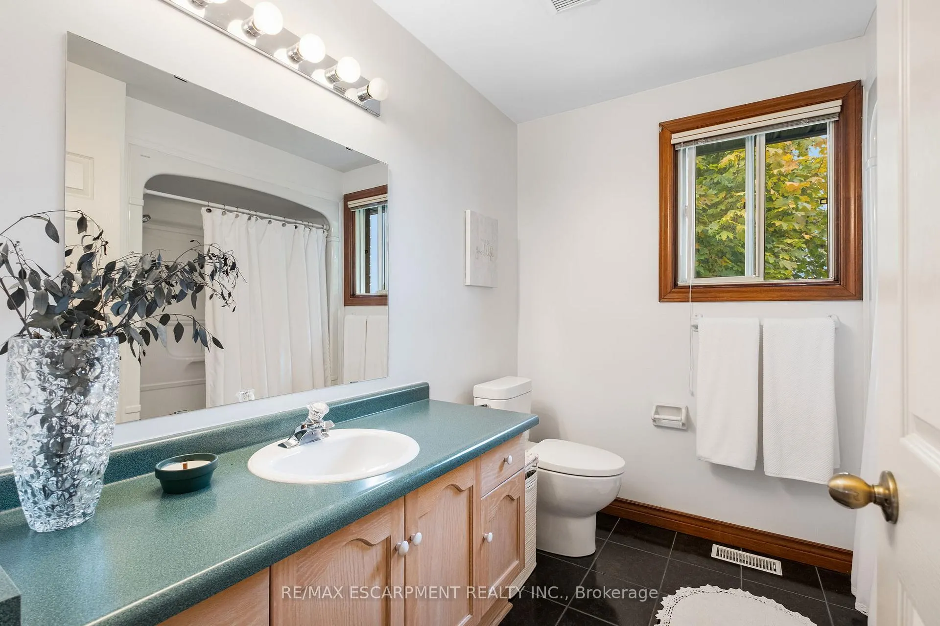 Photo 29 of 95 Gatestone Drive, Hamilton, Stoney Creek — HOMEH