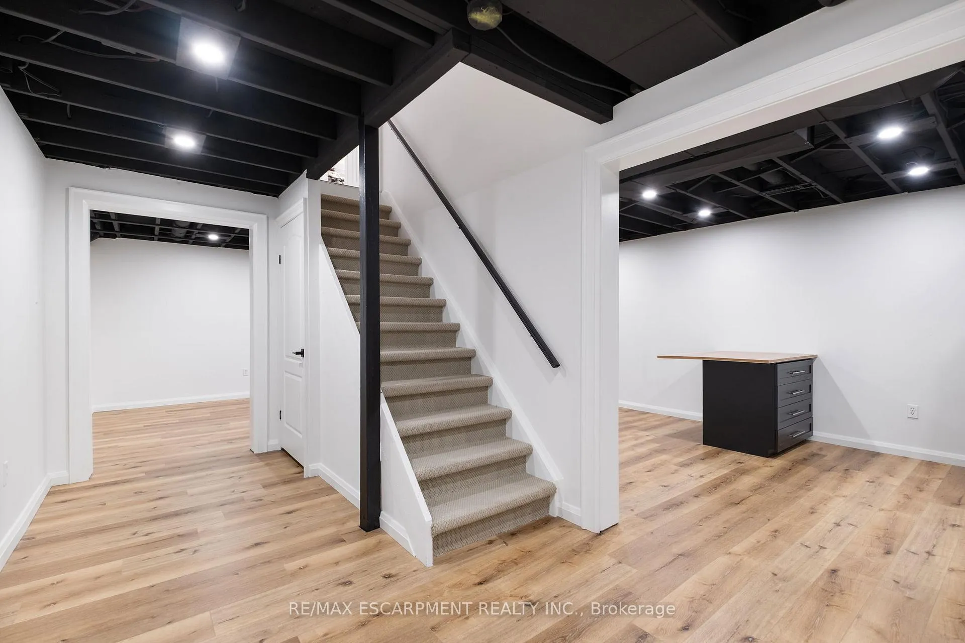 Photo 35 of 95 Gatestone Drive, Hamilton, Stoney Creek — HOMEH