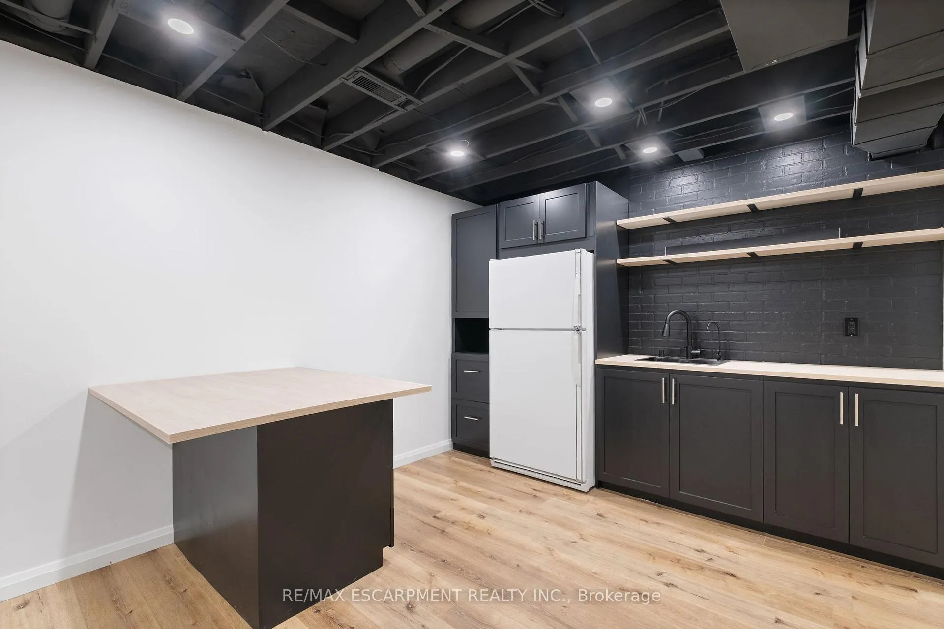 Photo 40 of 95 Gatestone Drive, Hamilton, Stoney Creek — HOMEH