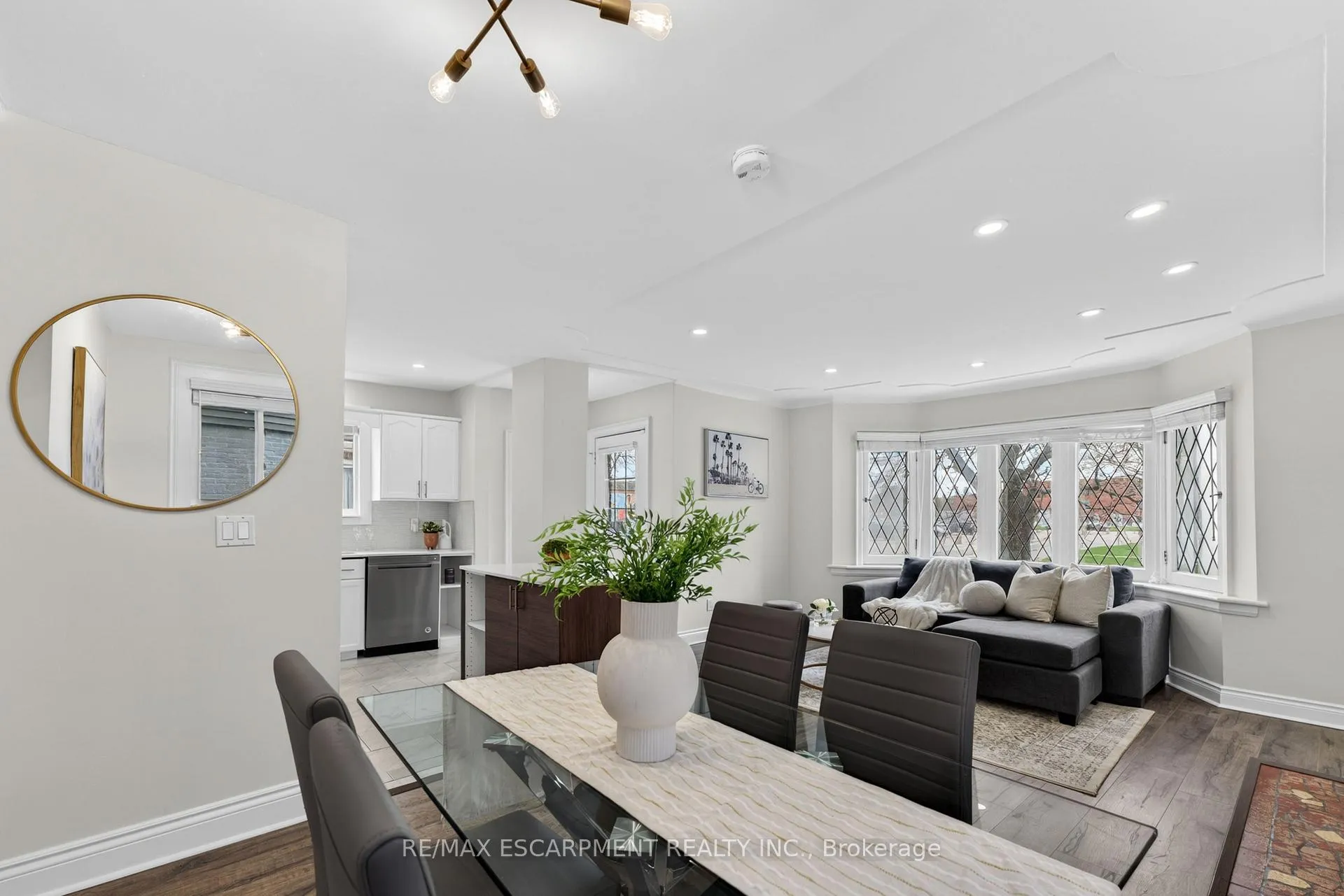 Photo 11 of 53 Brucedale Avenue E, Hamilton, Centremount — HOMEH