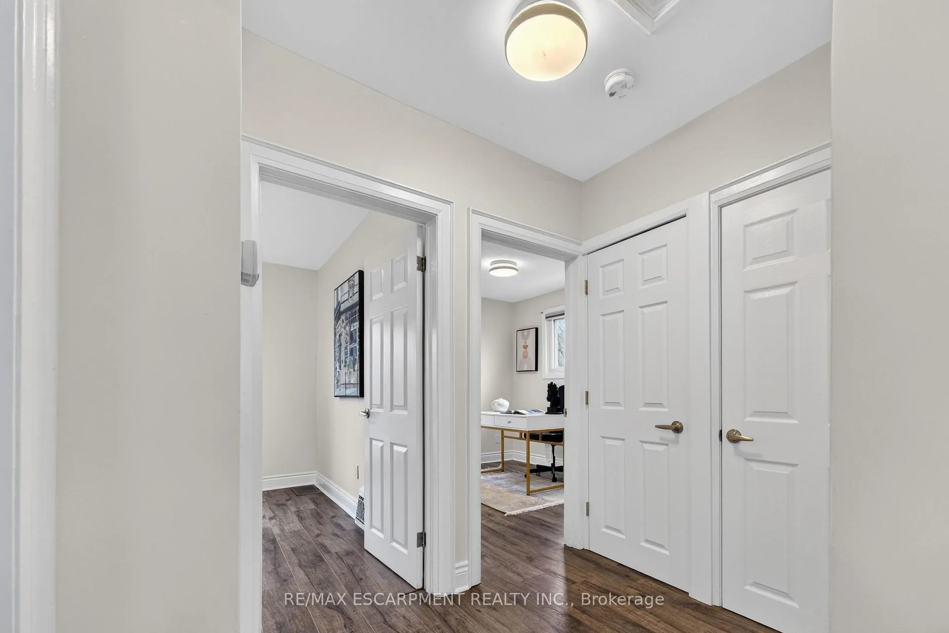 Photo 19 of 53 Brucedale Avenue E, Hamilton, Centremount — HOMEH