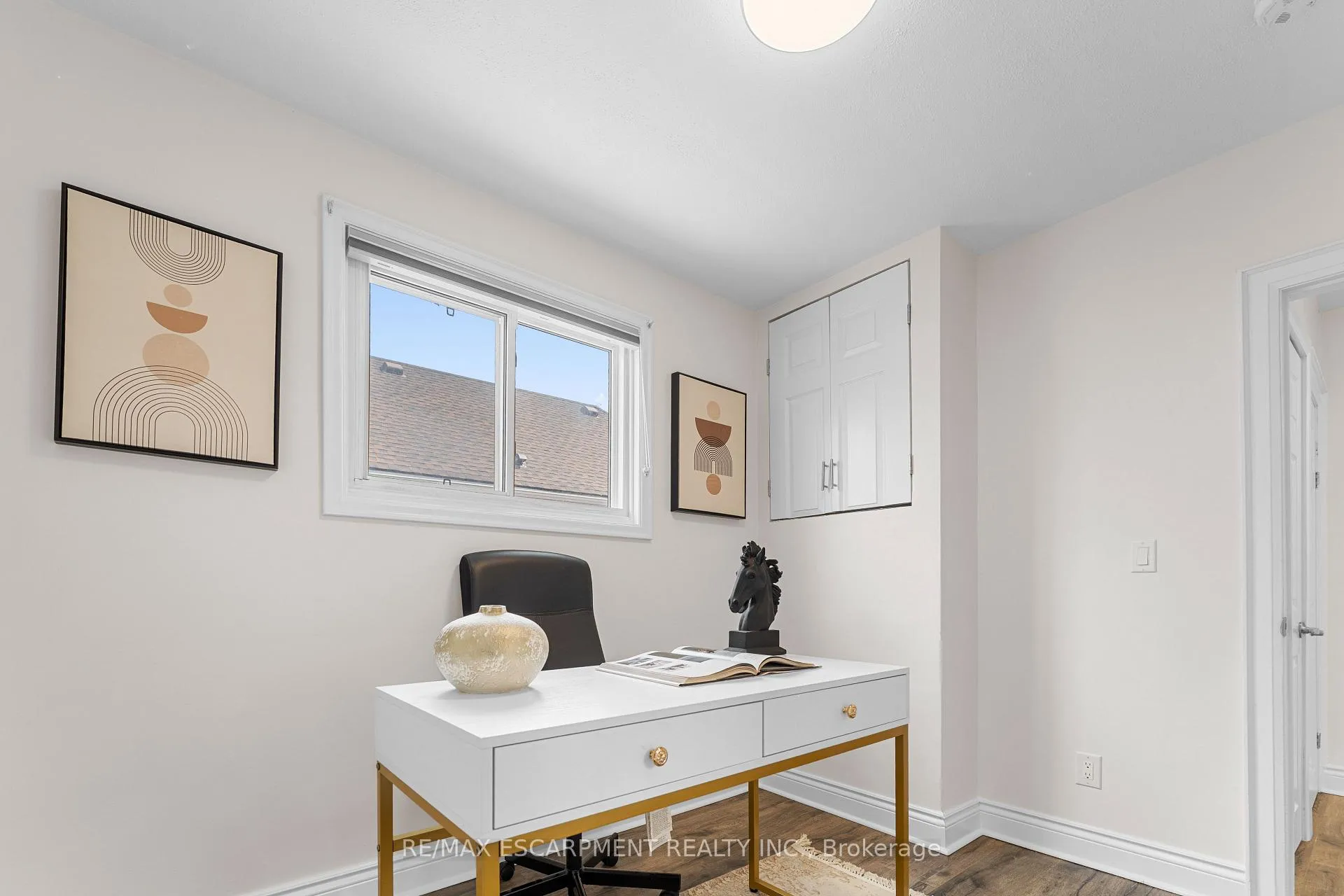 Photo 25 of 53 Brucedale Avenue E, Hamilton, Centremount — HOMEH