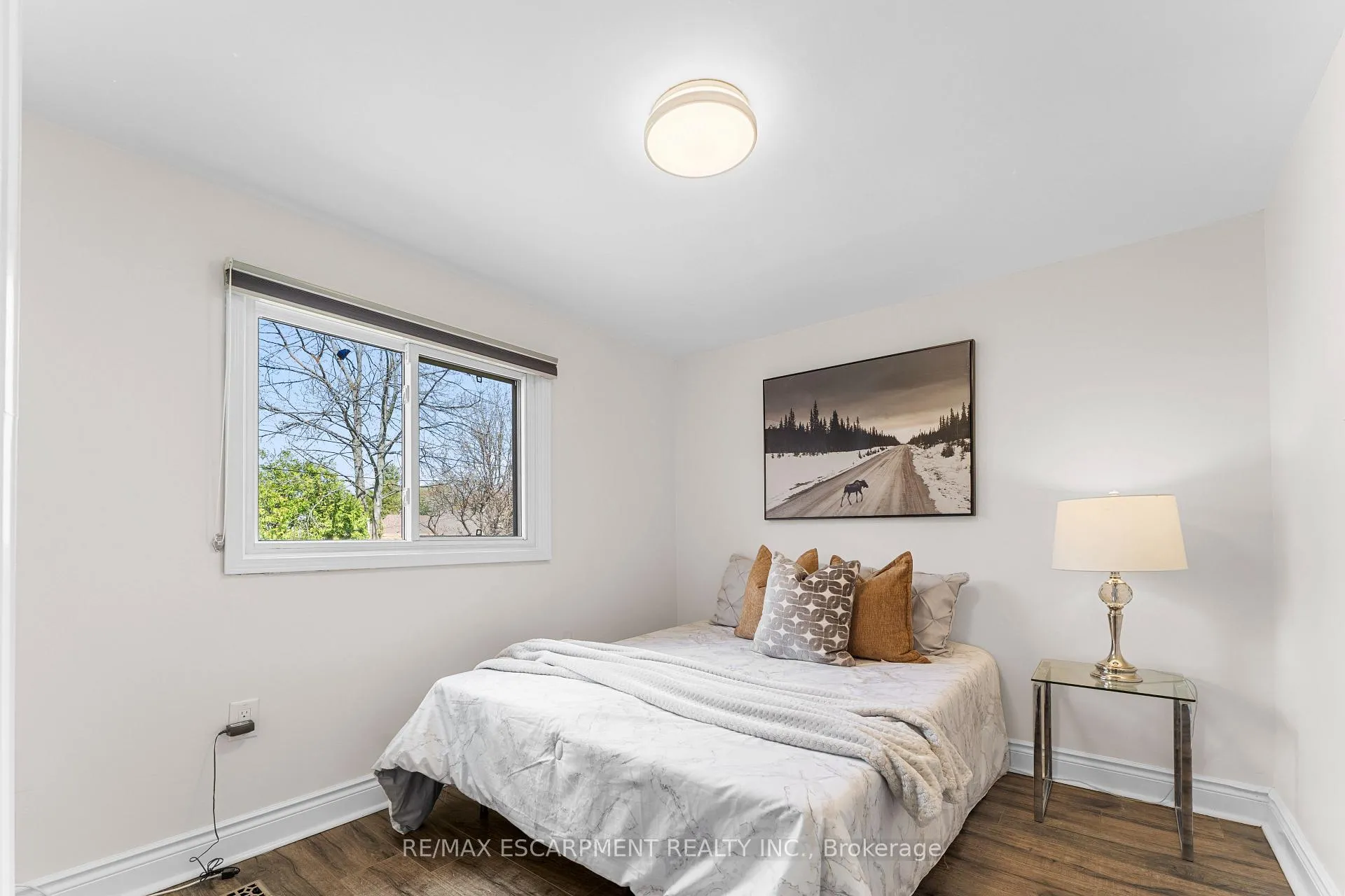 Photo 26 of 53 Brucedale Avenue E, Hamilton, Centremount — HOMEH