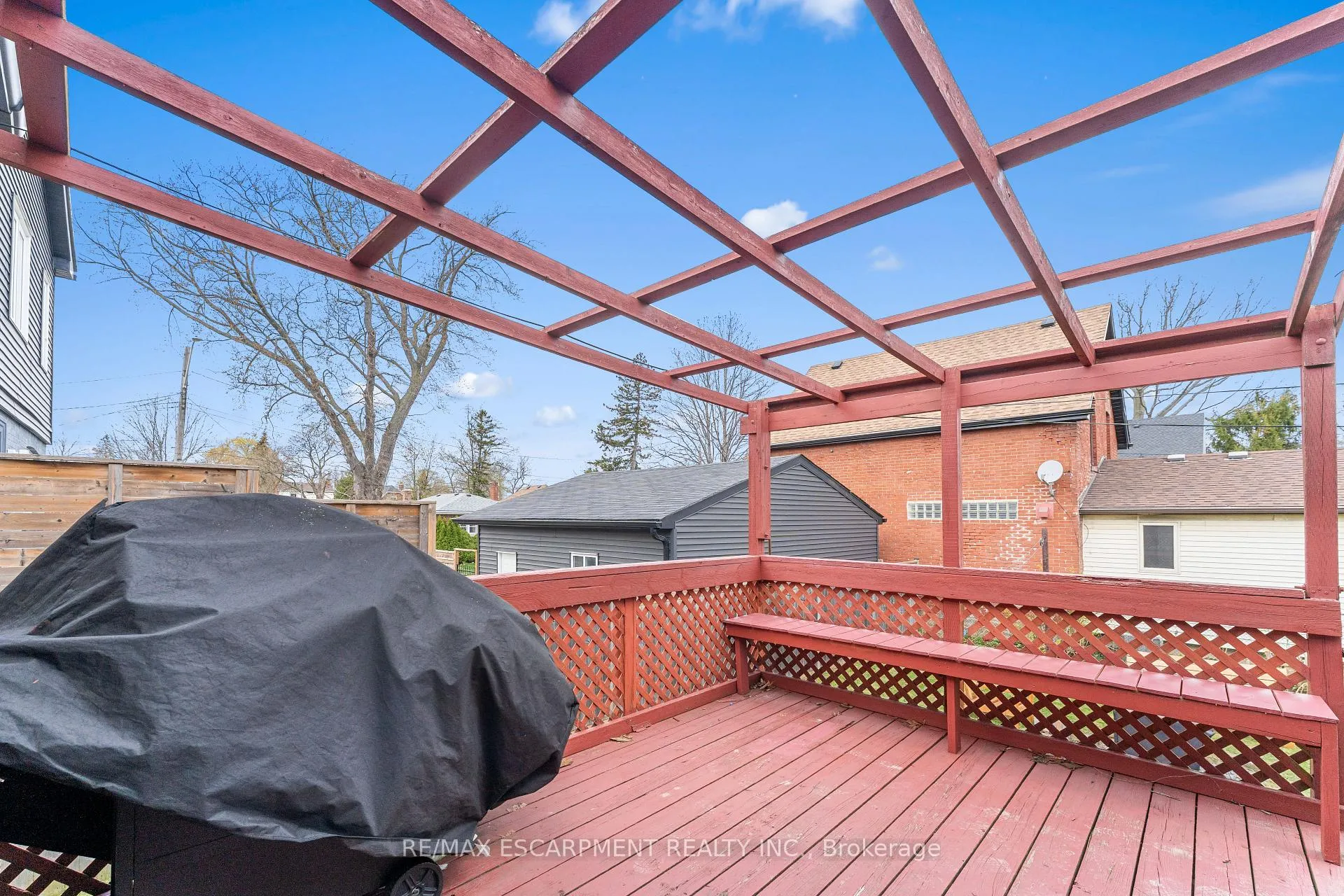 Photo 46 of 53 Brucedale Avenue E, Hamilton, Centremount — HOMEH
