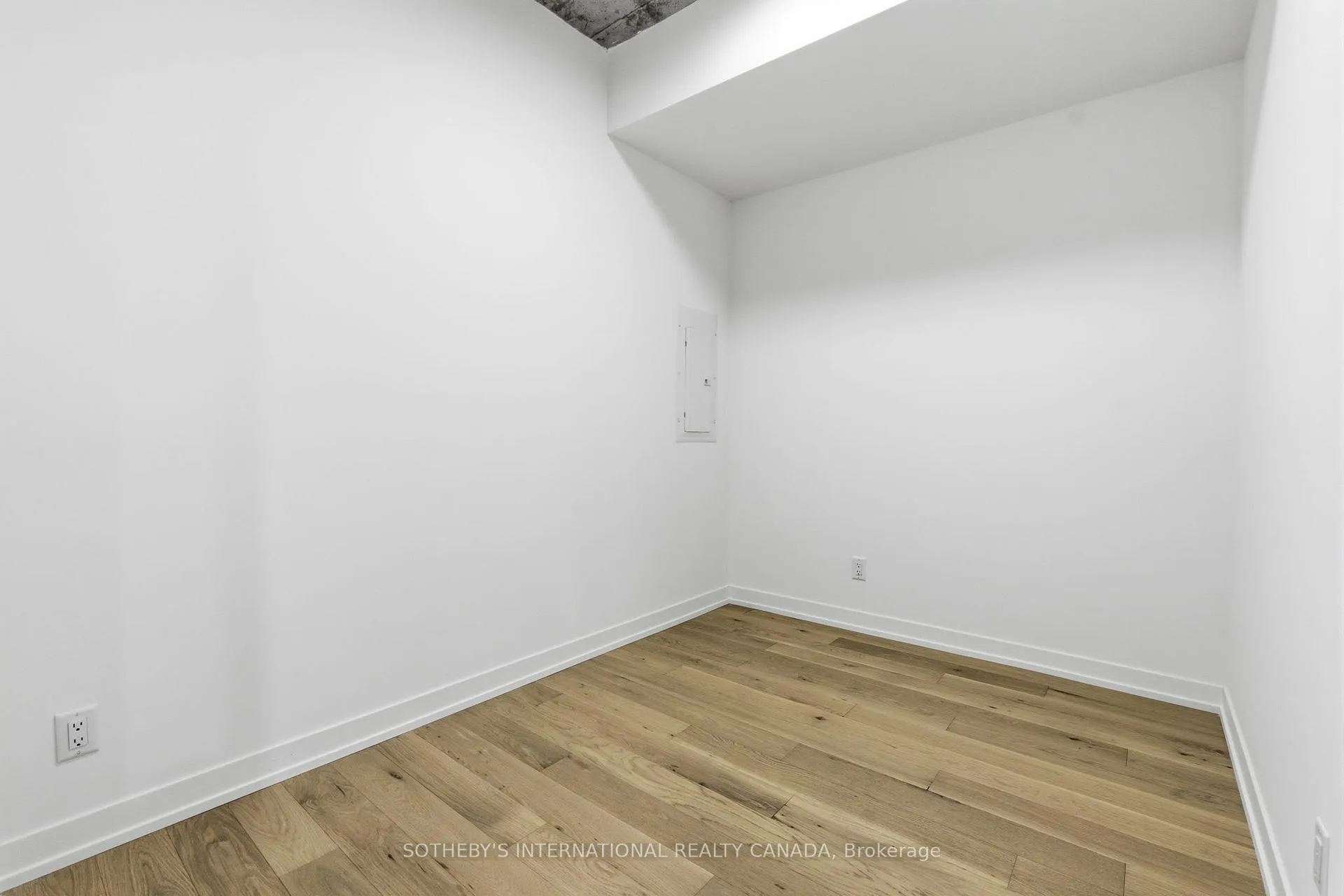 Photo 15 of Unit 502, 761 Queen Street E, Toronto, South Riverdale — HOMEH