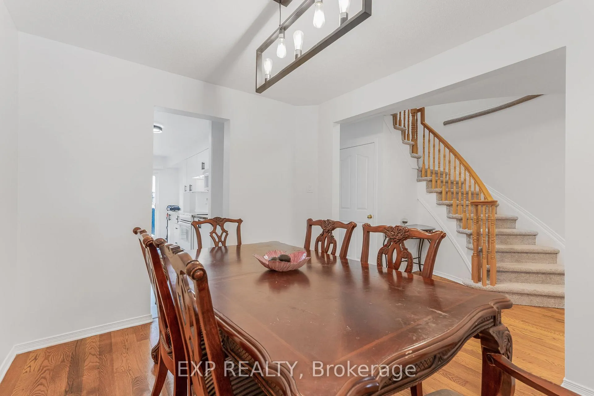 Photo 9 of 44 Tobermory Crescent, Ottawa, Kanata - Morgan's Grant/South March — HOMEH